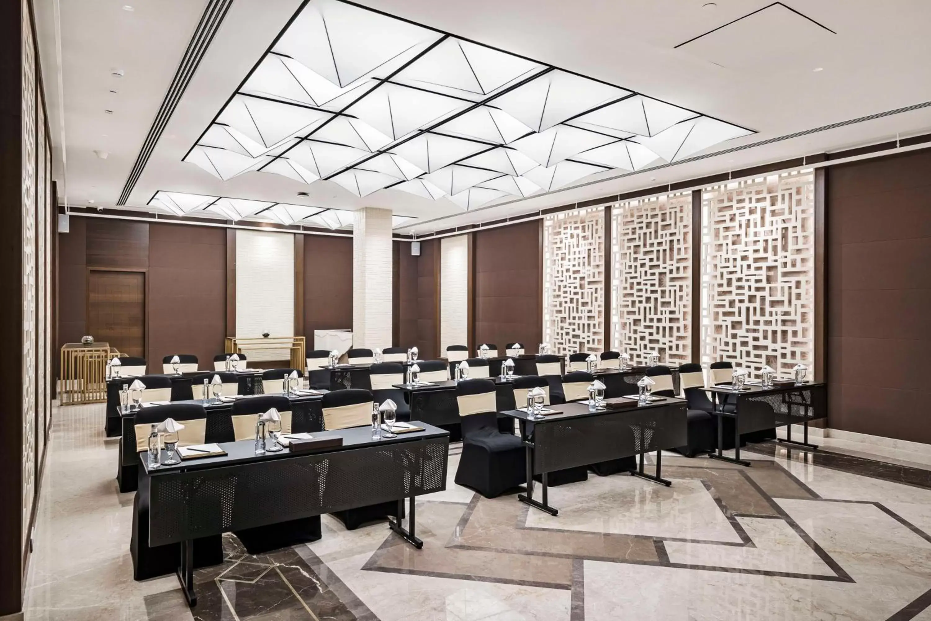 Banquet/Function facilities in Radisson Blu Hotel GRT, Chennai International Airport
