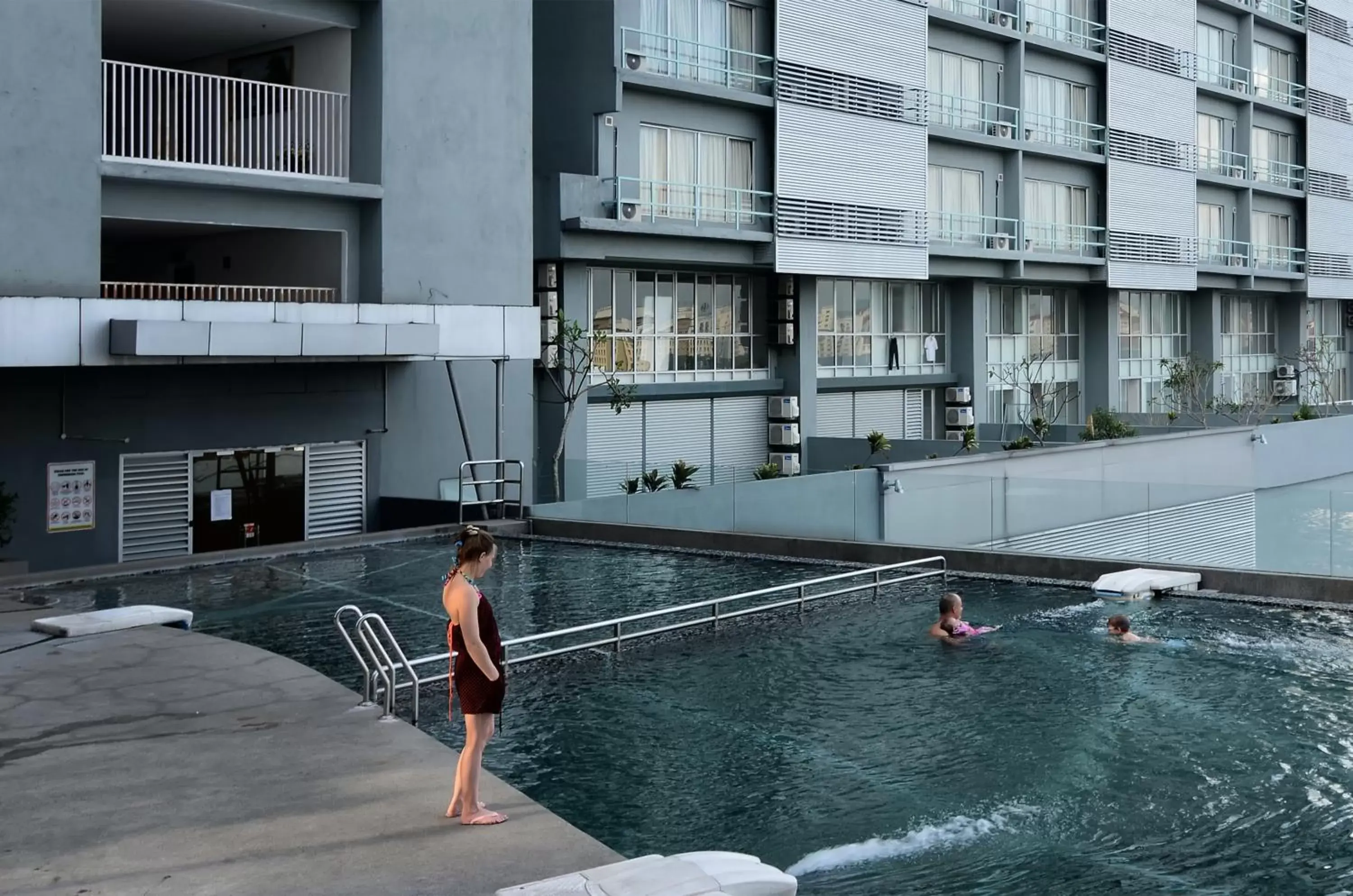 Swimming pool in One-Stop Residence & Hotel Swimming pool in One-Stop Residence & Hotel