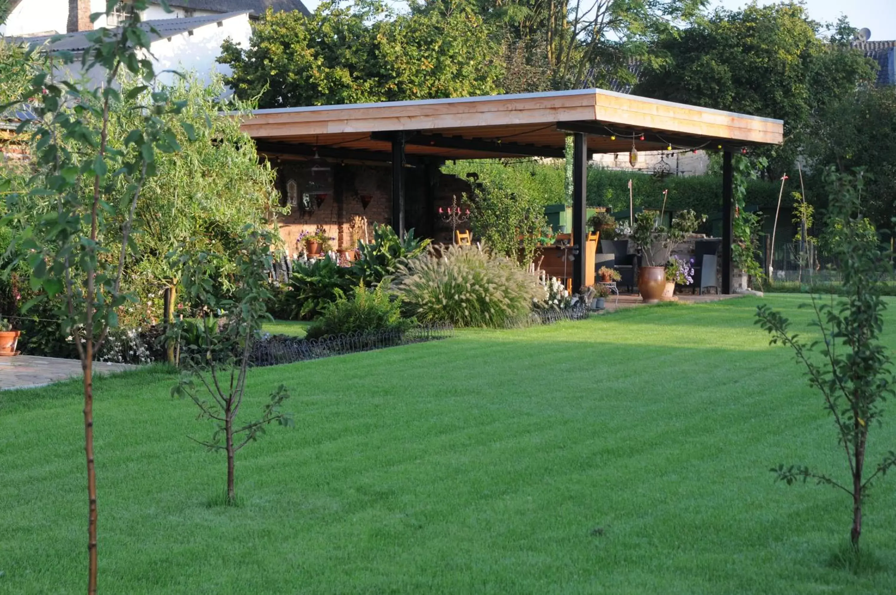 Facade/entrance, Garden in Casa Tranquila