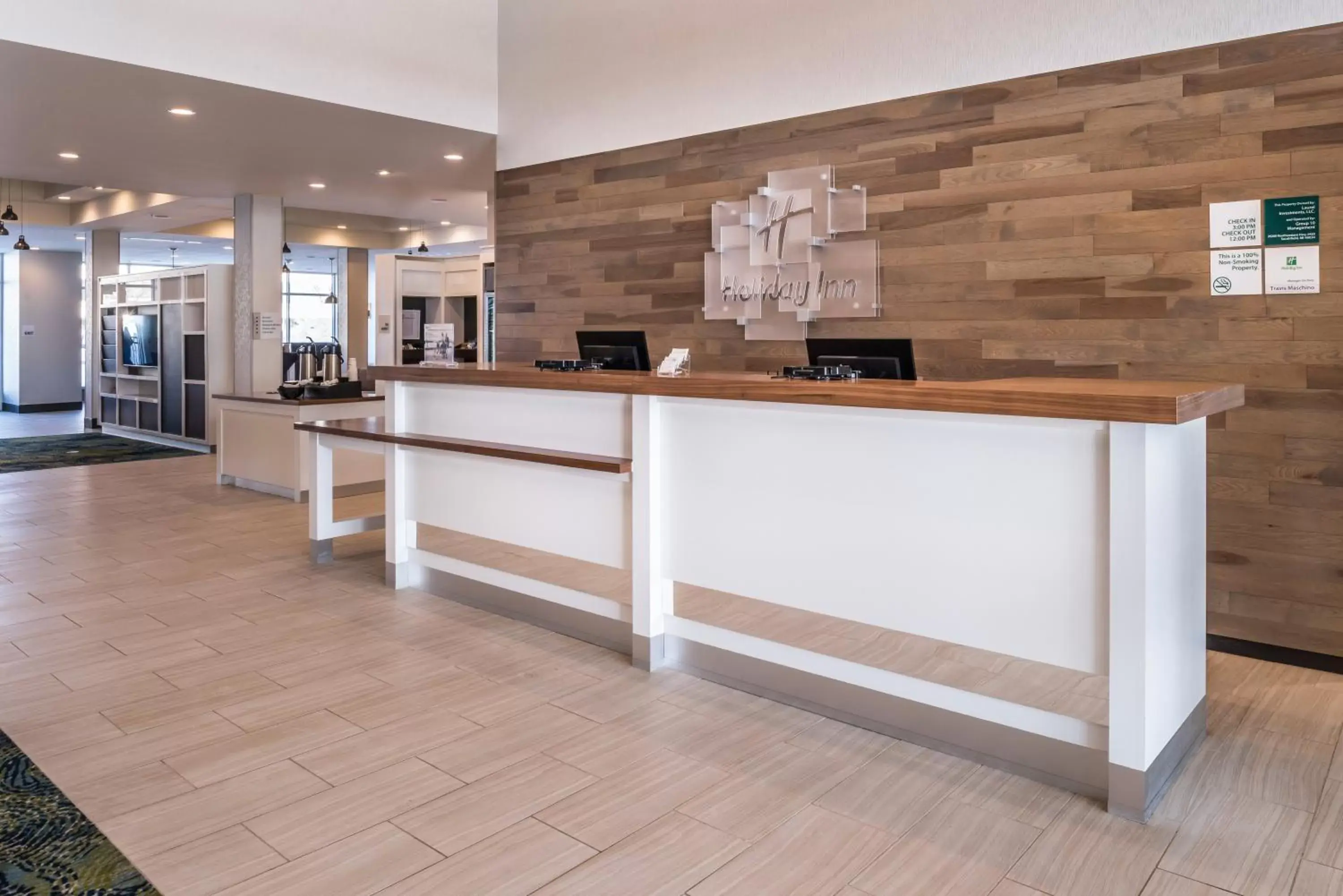 Property building, Lobby/Reception in Holiday Inn Detroit Northwest - Livonia, an IHG Hotel