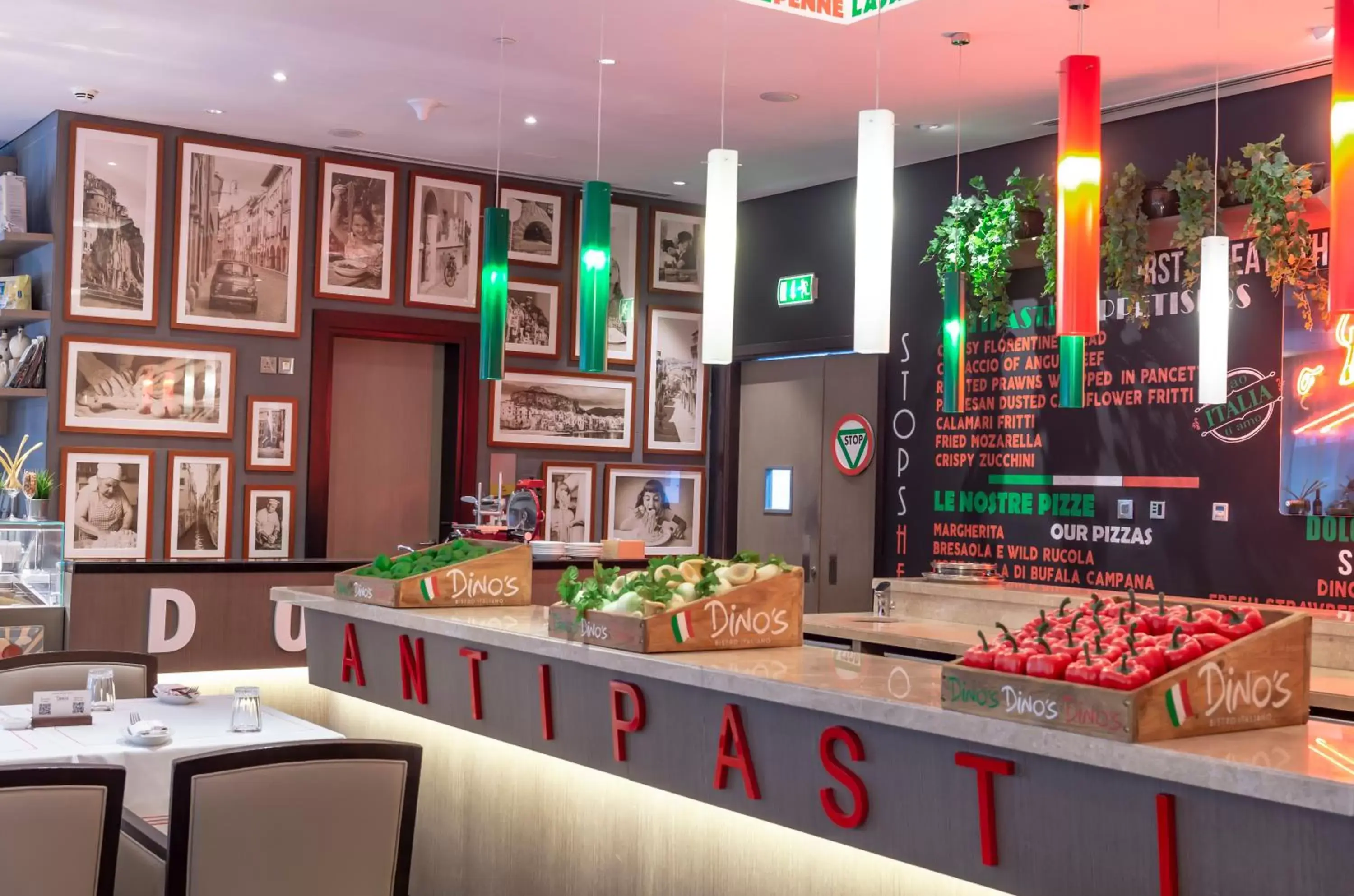 Restaurant/places to eat in Pearl Rotana Capital Centre Restaurant/places to eat in Pearl Rotana Capital Centre