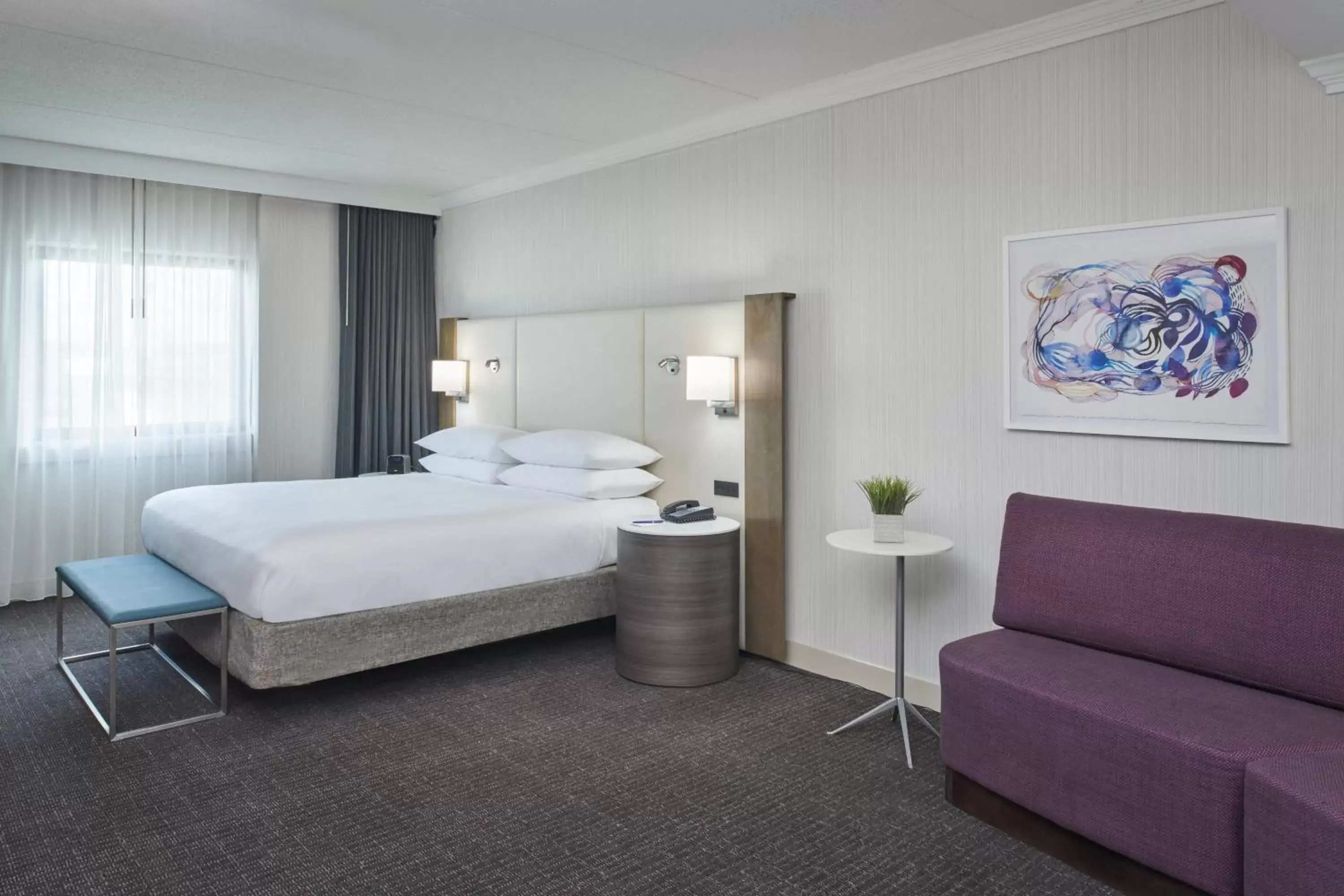 Bedroom, Bed in Delta Hotels by Marriott Detroit Novi