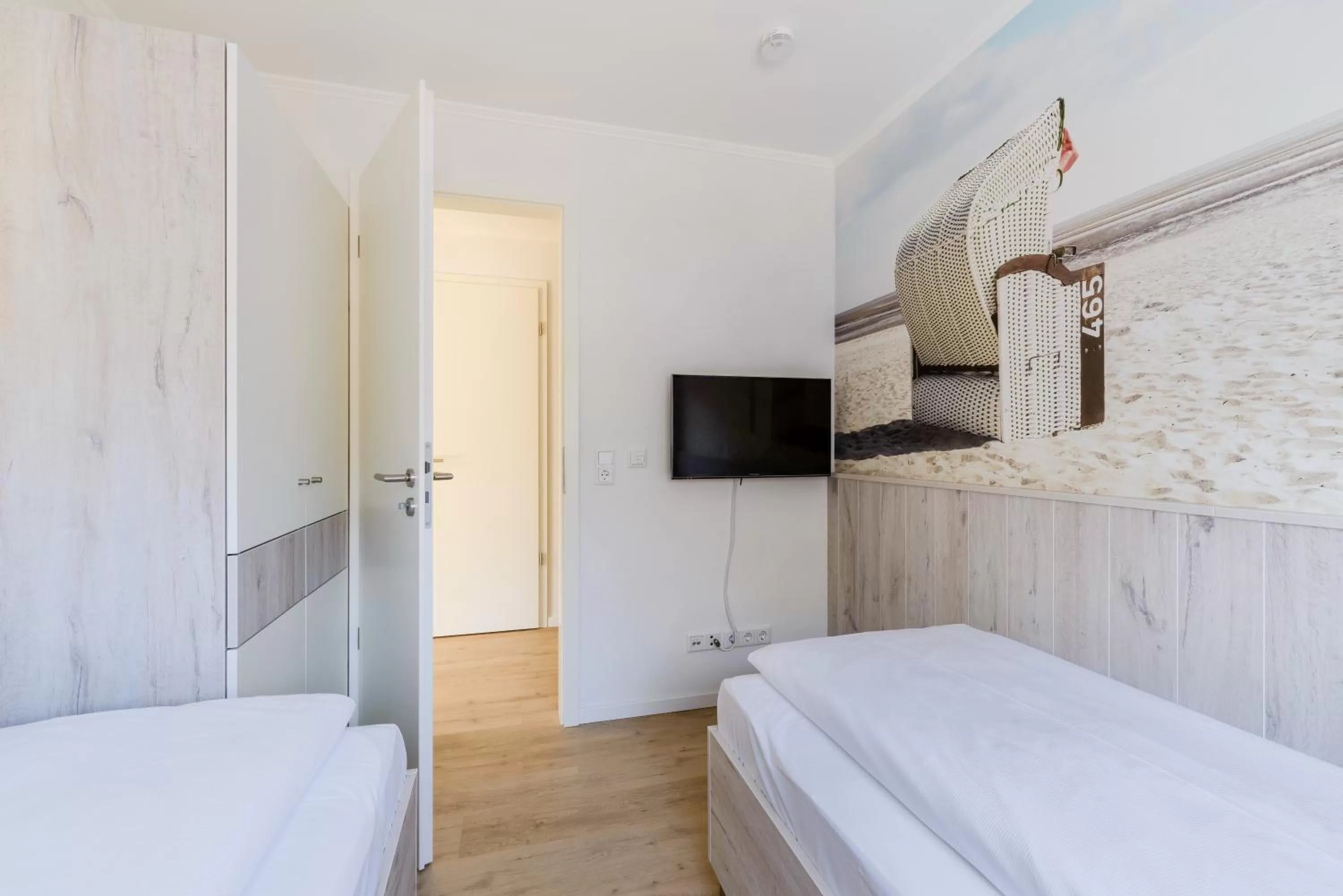 Bedroom, Bed in Nordsee-Hotel Hinrichsen