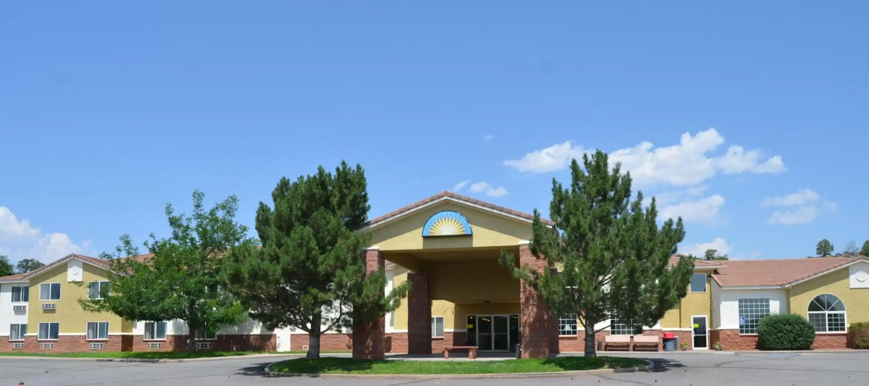 Property building in Days Inn by Wyndham Capitol Reef Property building in Days Inn by Wyndham Capitol Reef