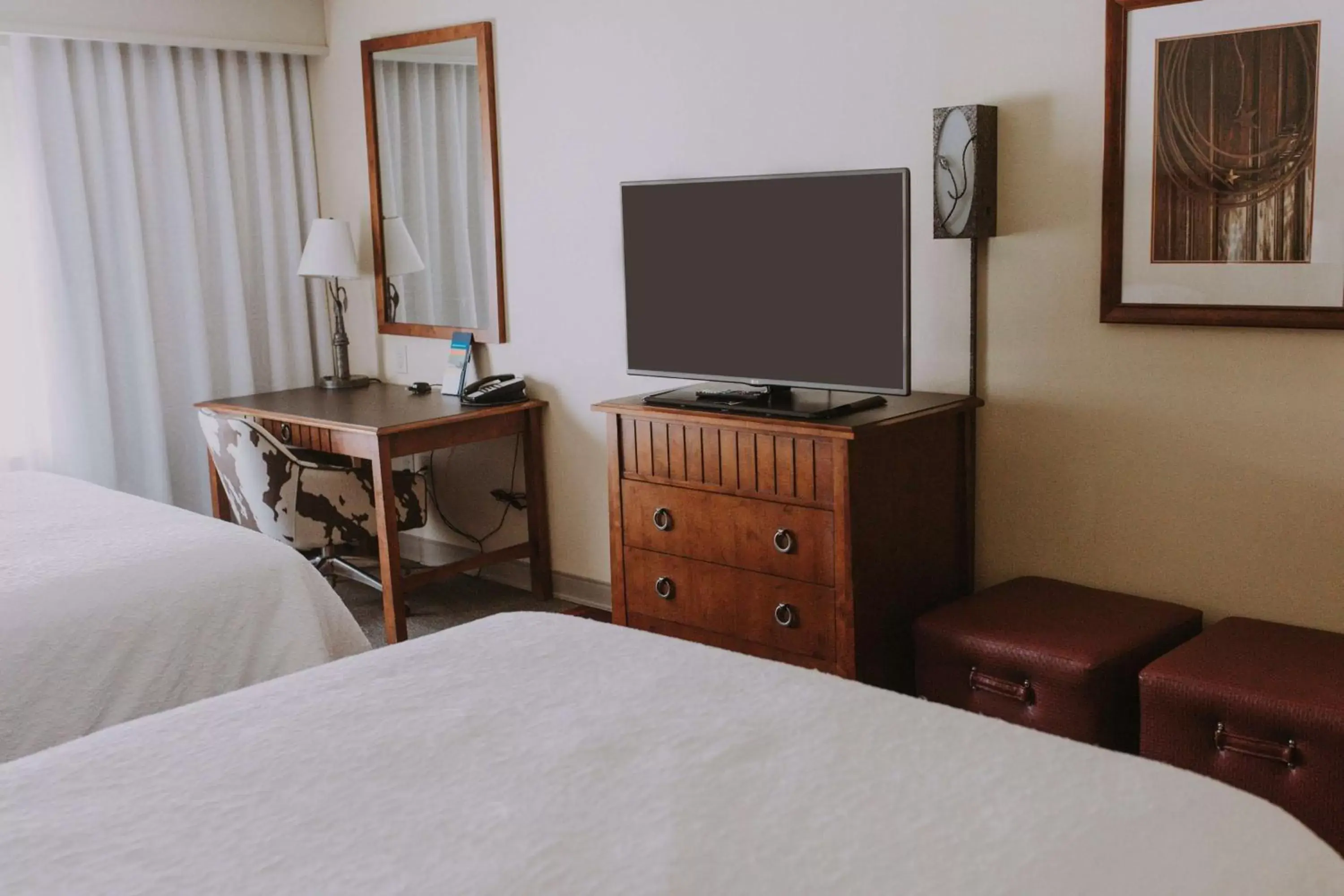 Bedroom, TV/Entertainment Center in Hampton Inn & Suites Green River