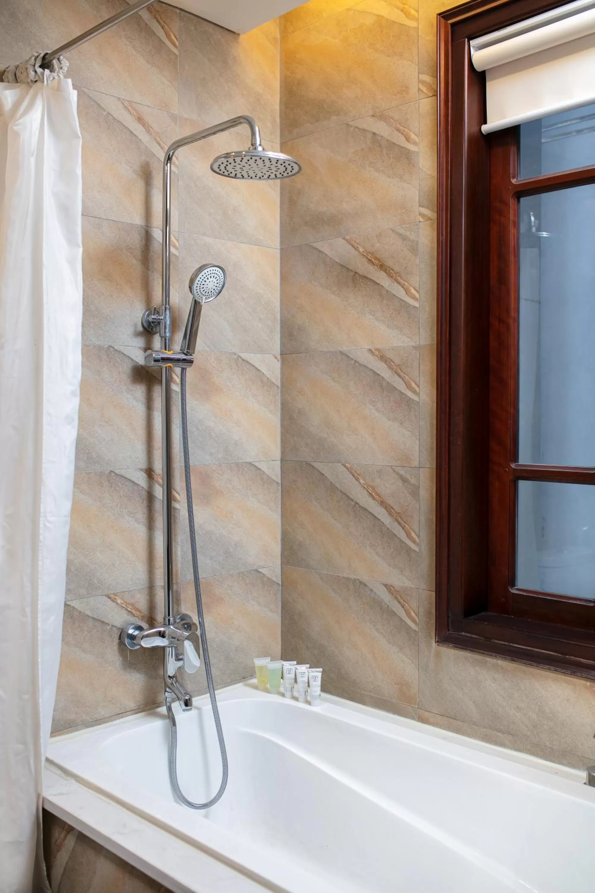 Bath in Midori Boutique Hotel