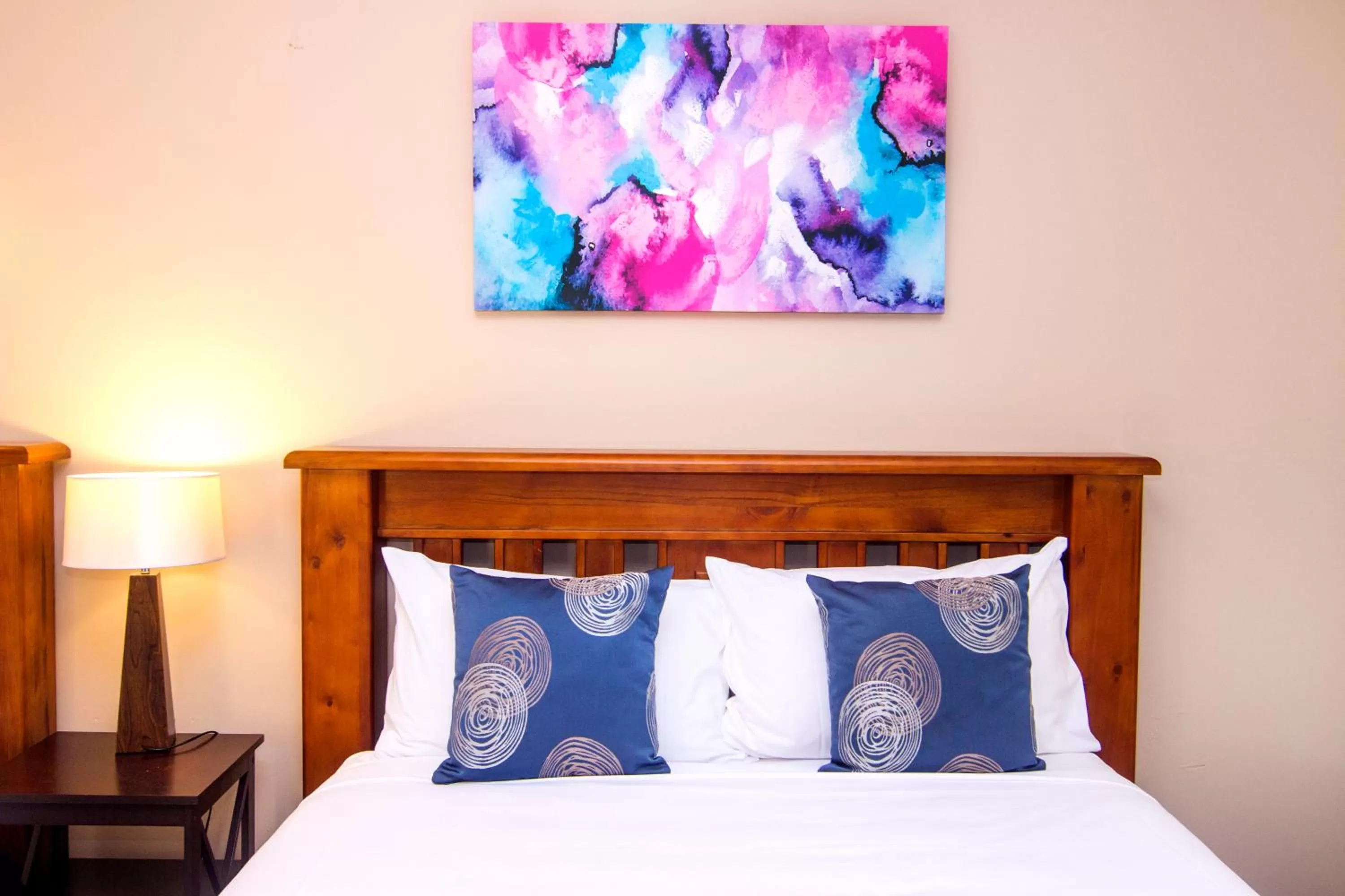 Bed in Crescent Motel Taree