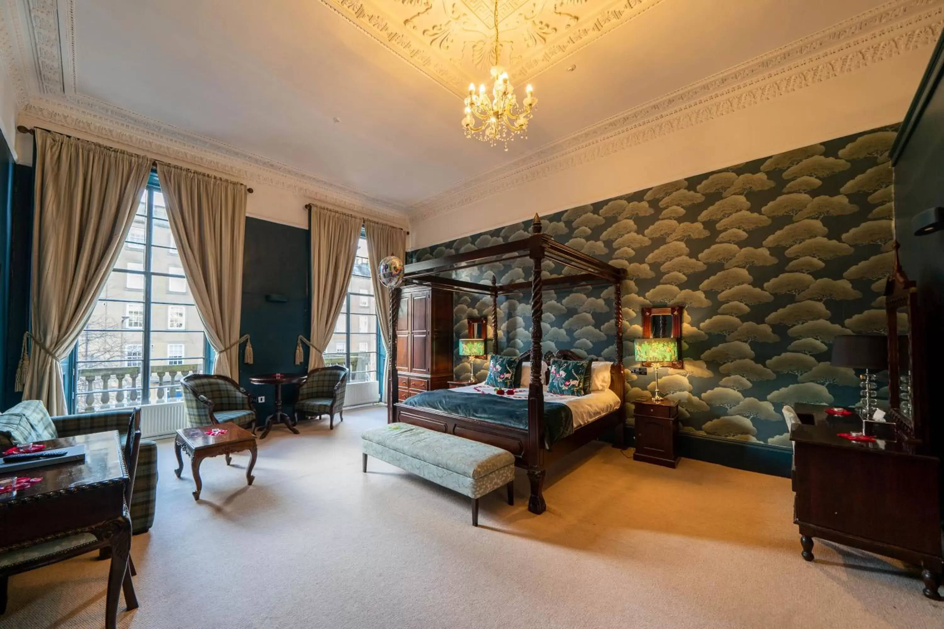 Bedroom, Seating Area in No. 11 Boutique Hotel & Brasserie