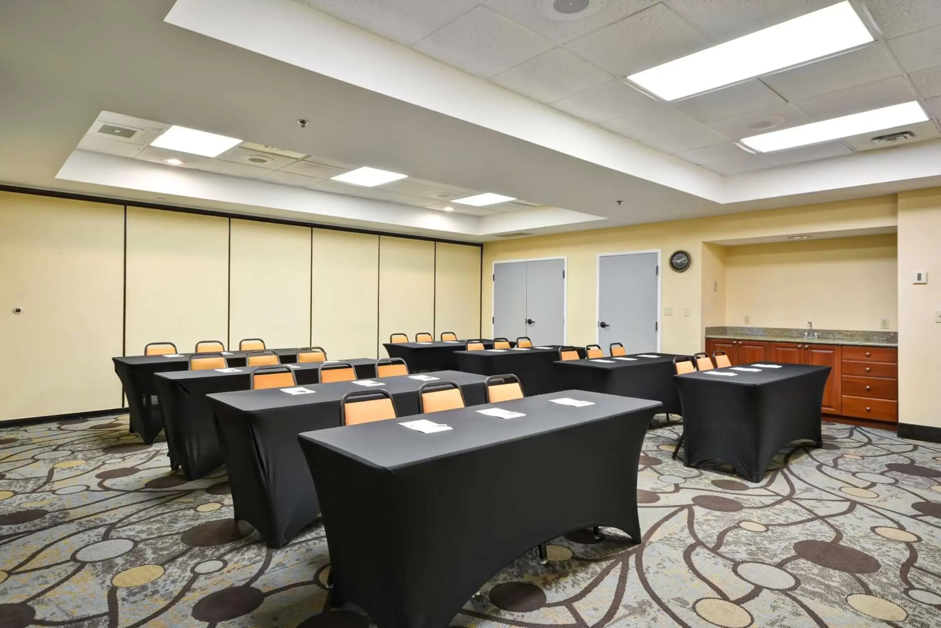 Meeting/conference room in Hampton Inn Sarasota I-75 Bee Ridge