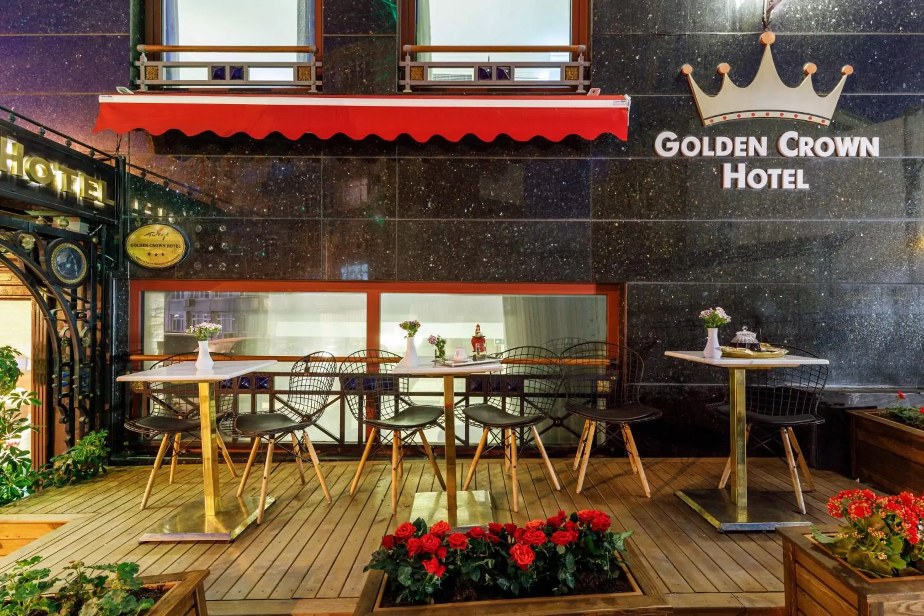 Patio in Golden Crown Hotel