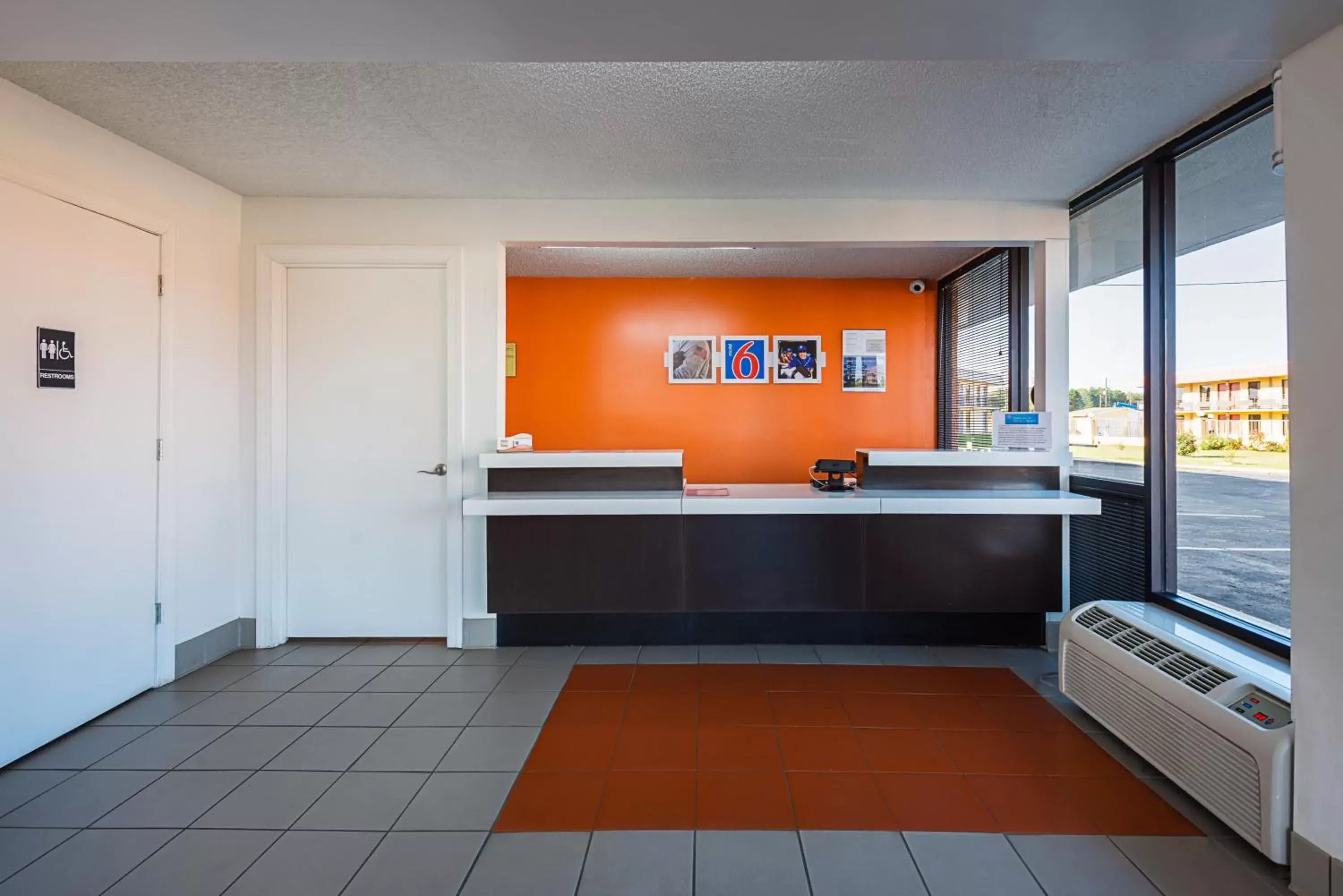 Lobby or reception in Motel 6-Perry, GA