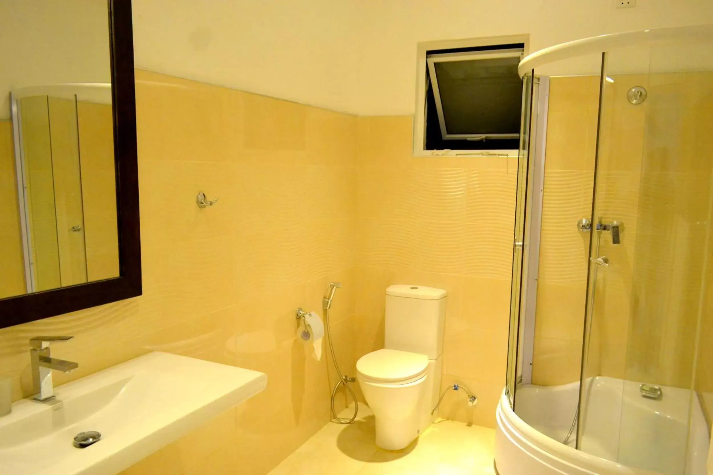 Toilet, Bathroom in Panorama Green View Hotel Nuwara Eliya