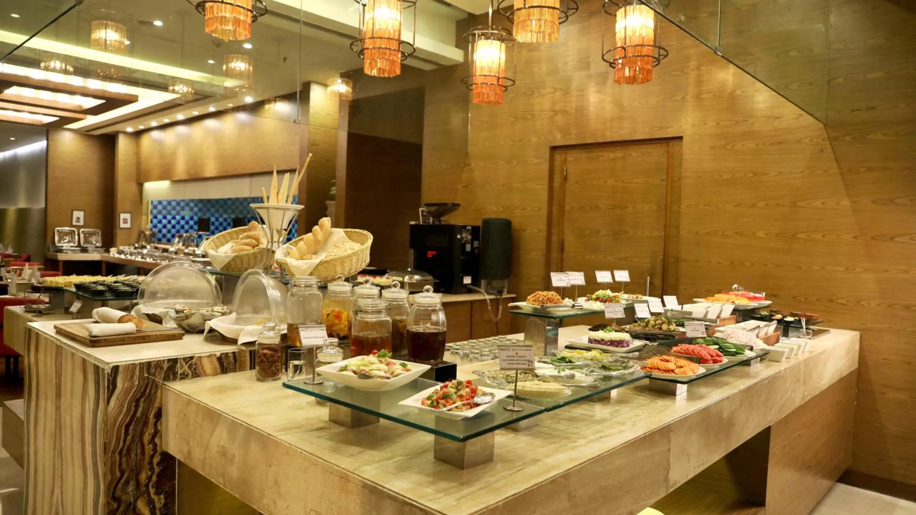 Restaurant/places to eat in Hotel Royal Orchid Jaipur, Tonk Road