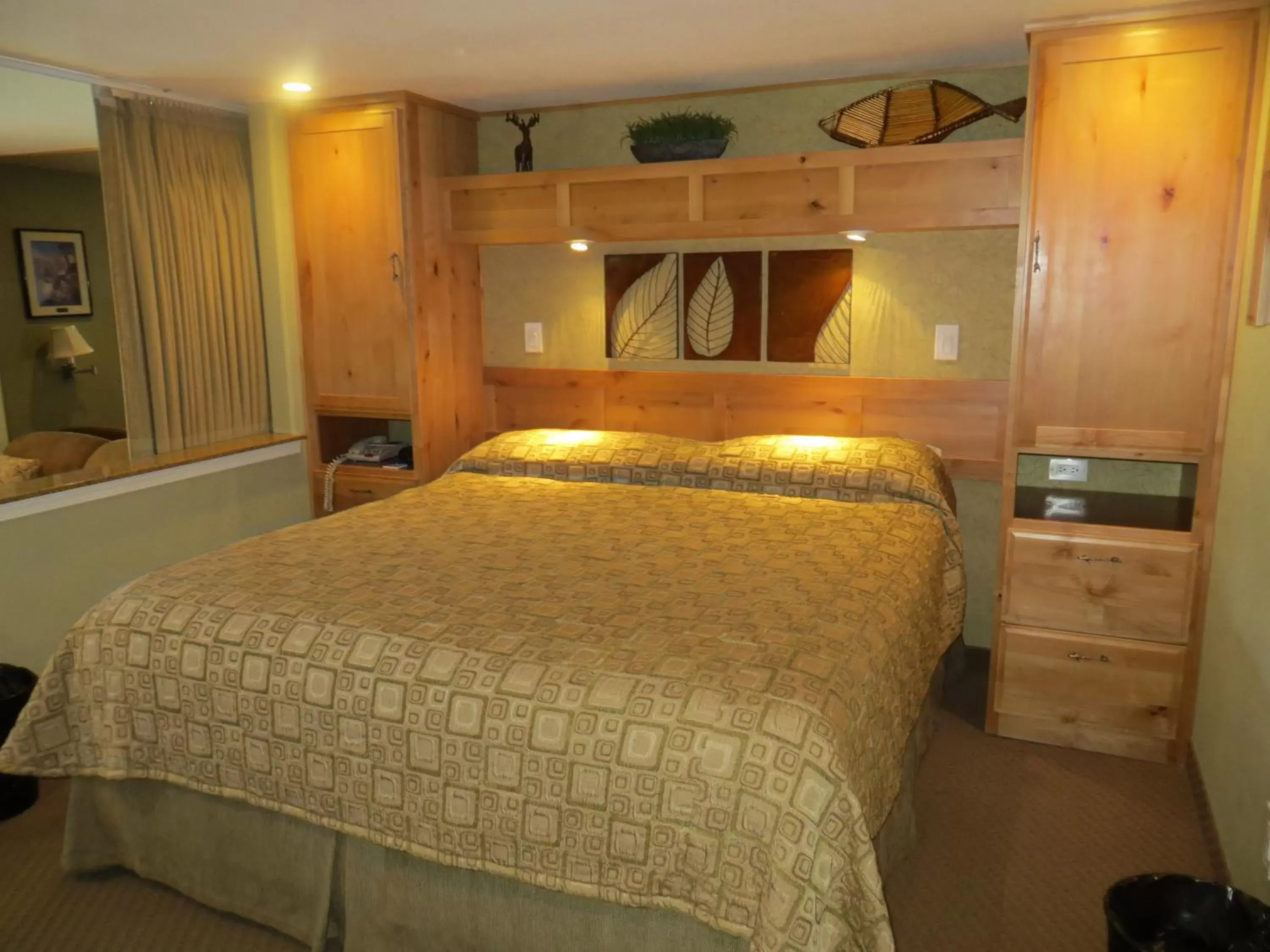 Bedroom, Bed in Americana Village