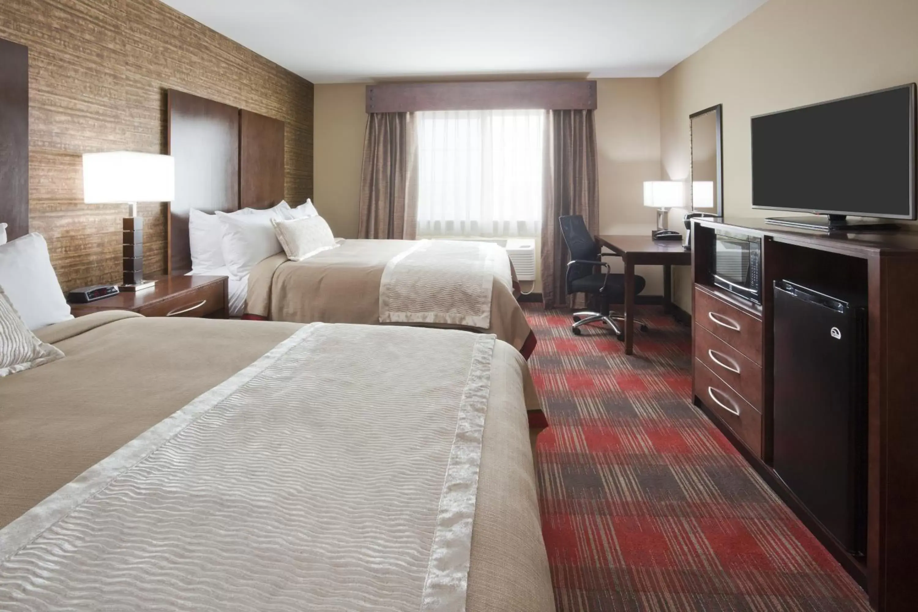 Photo of the whole room, Bed in GrandStay Hotel and Suites - Tea/Sioux Falls