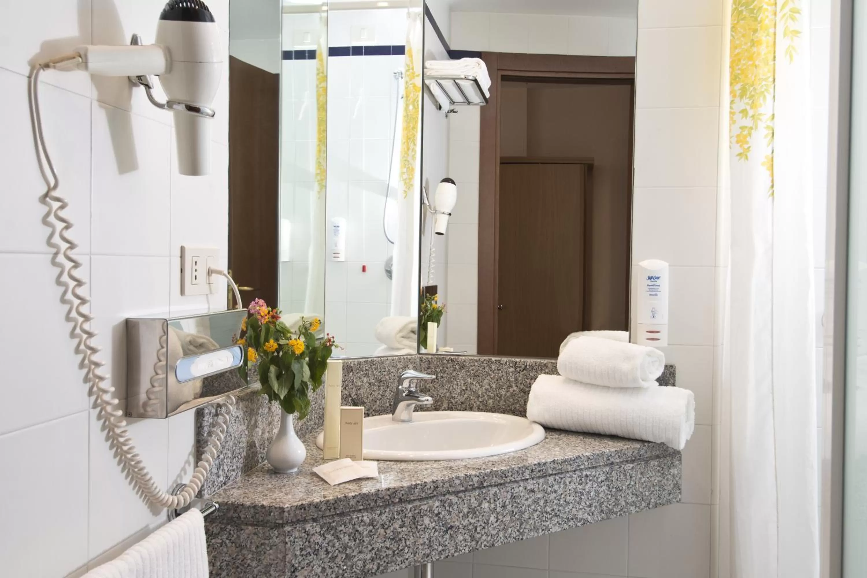 Bathroom in Park Hotel Sant'Elia