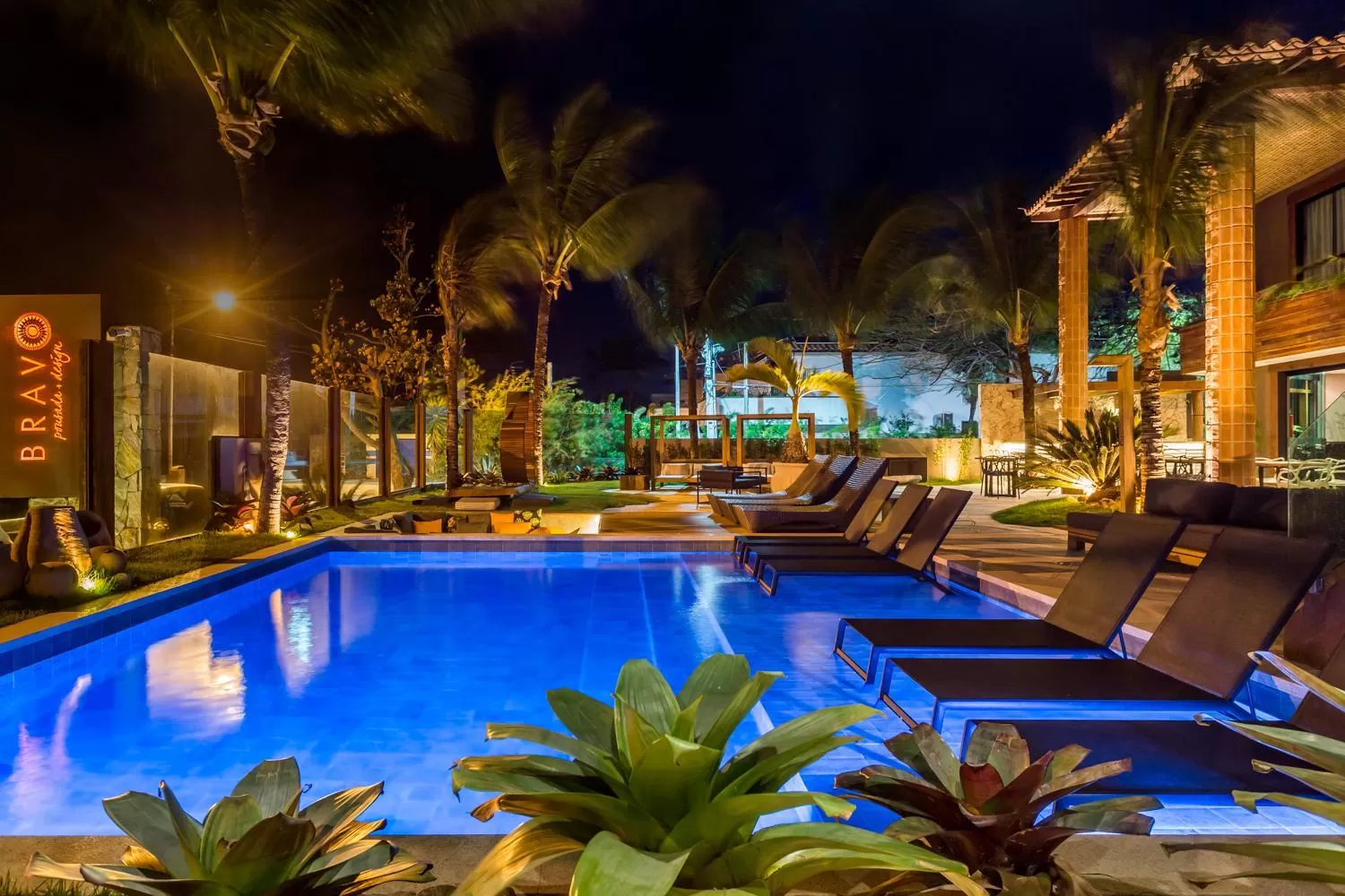 Swimming pool in Bravo Pousada Design