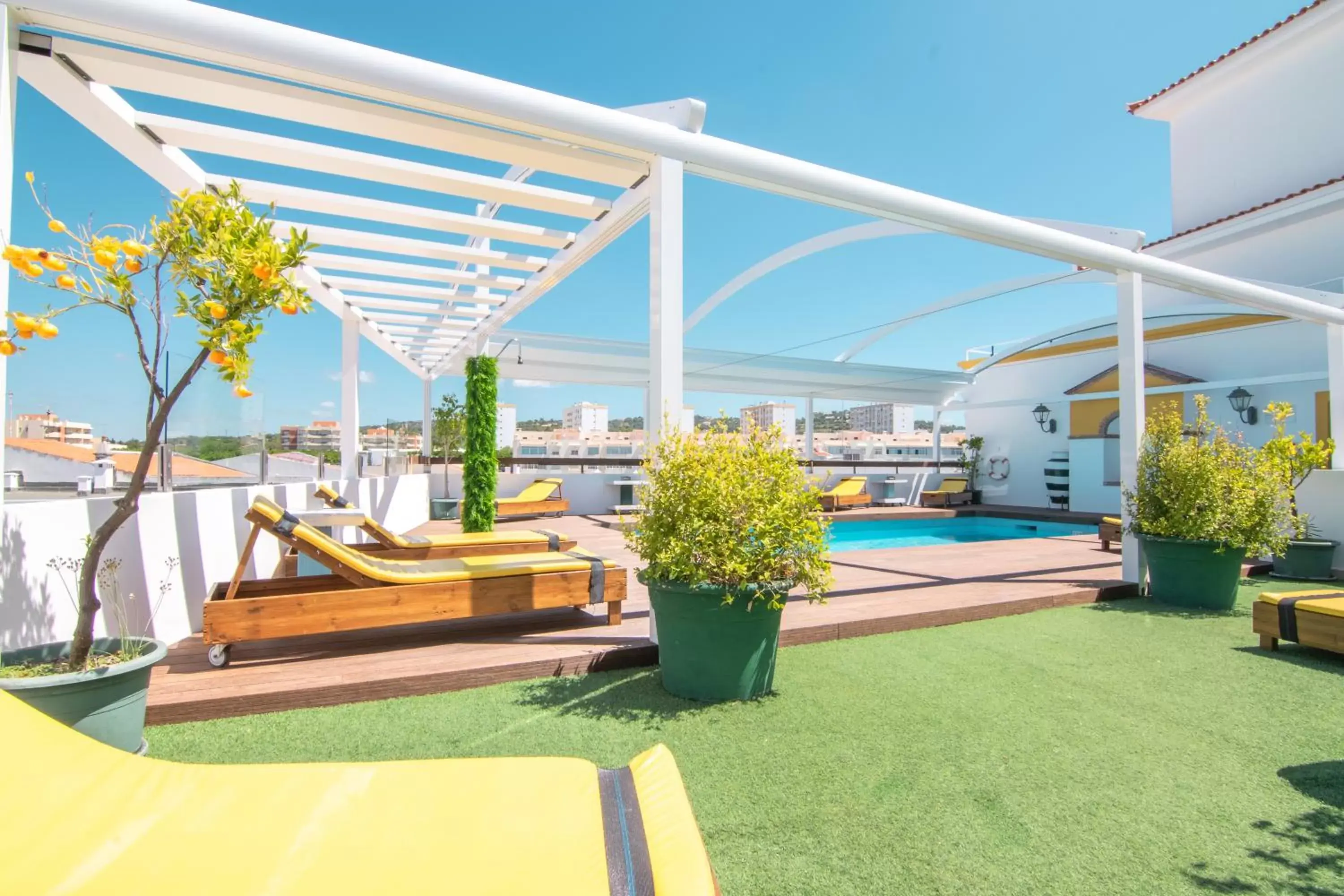 Garden, Swimming Pool in Loule Jardim Hotel