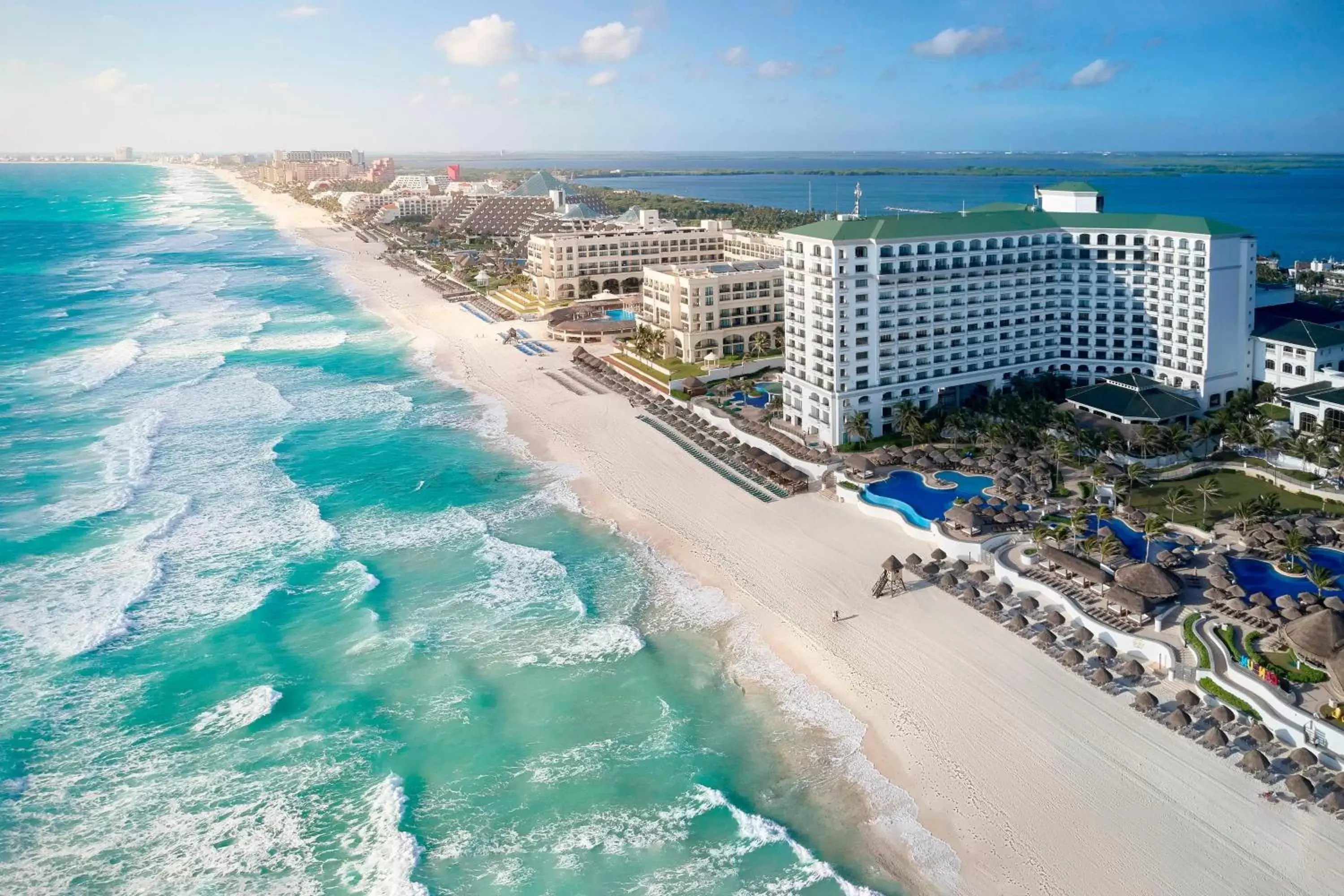 Beach, Bird's-eye View in JW Marriott Cancun Resort & Spa
