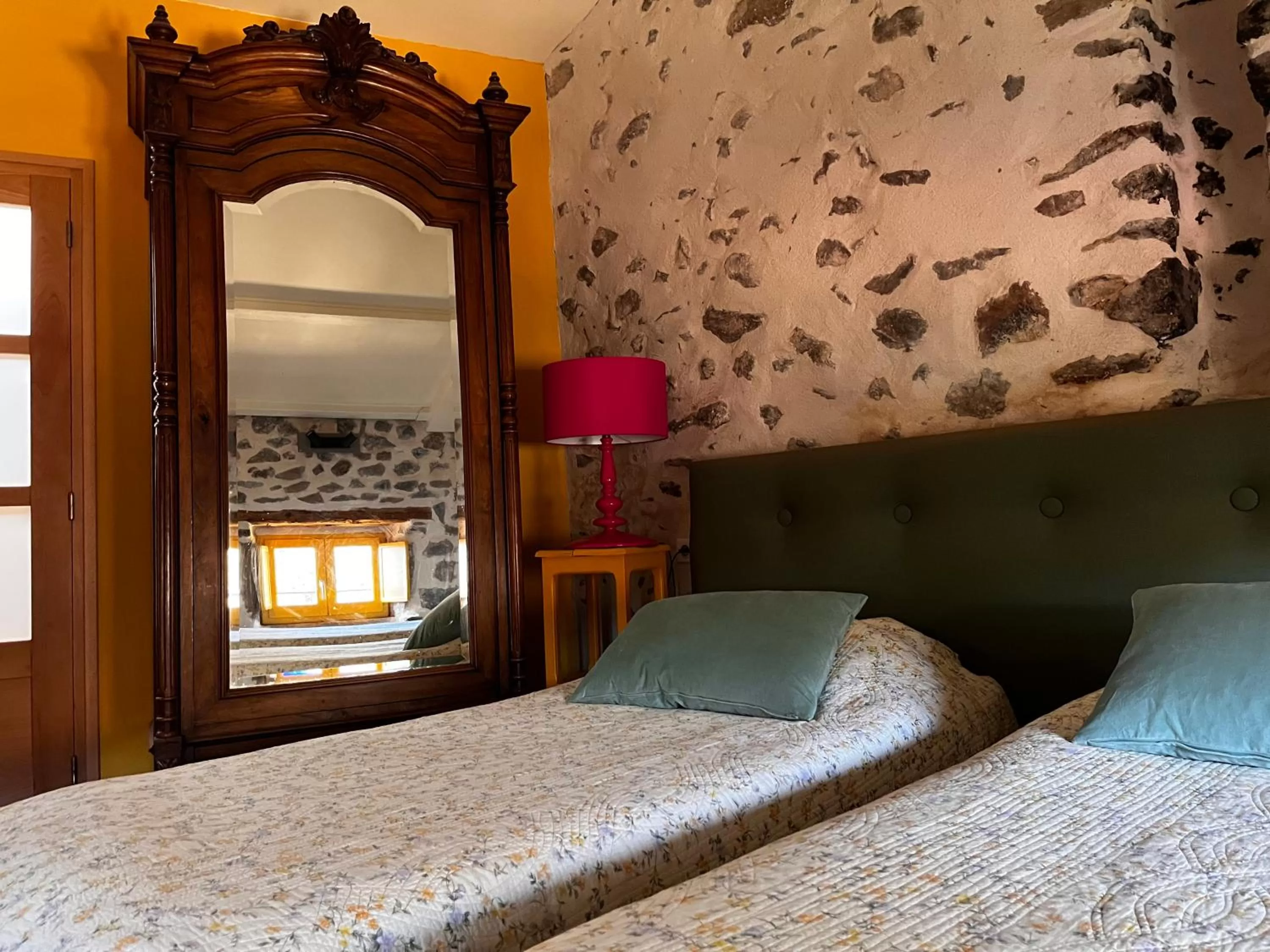 Bed in Art et Création