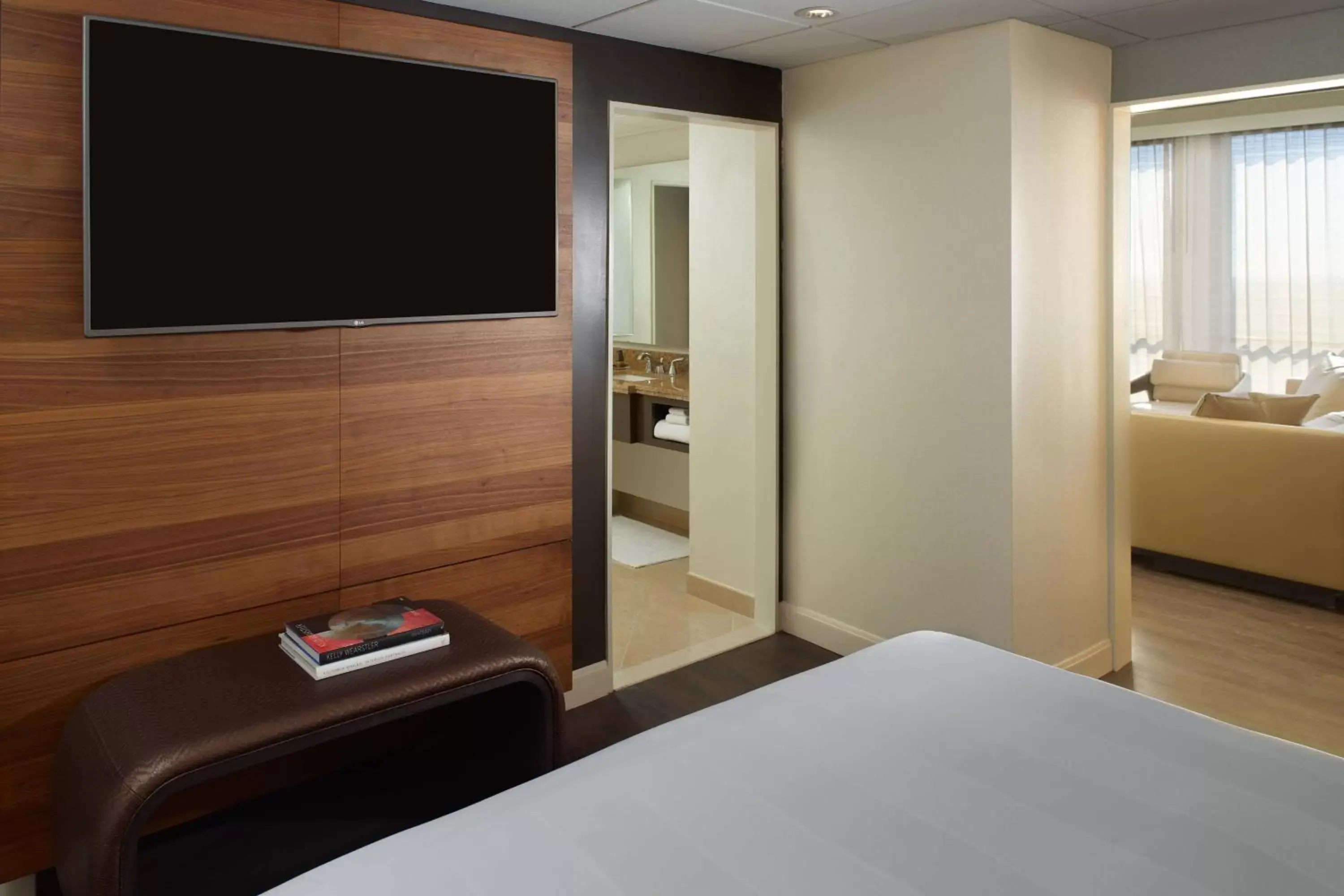 Bedroom, Bed in Atlanta Marriott Marquis