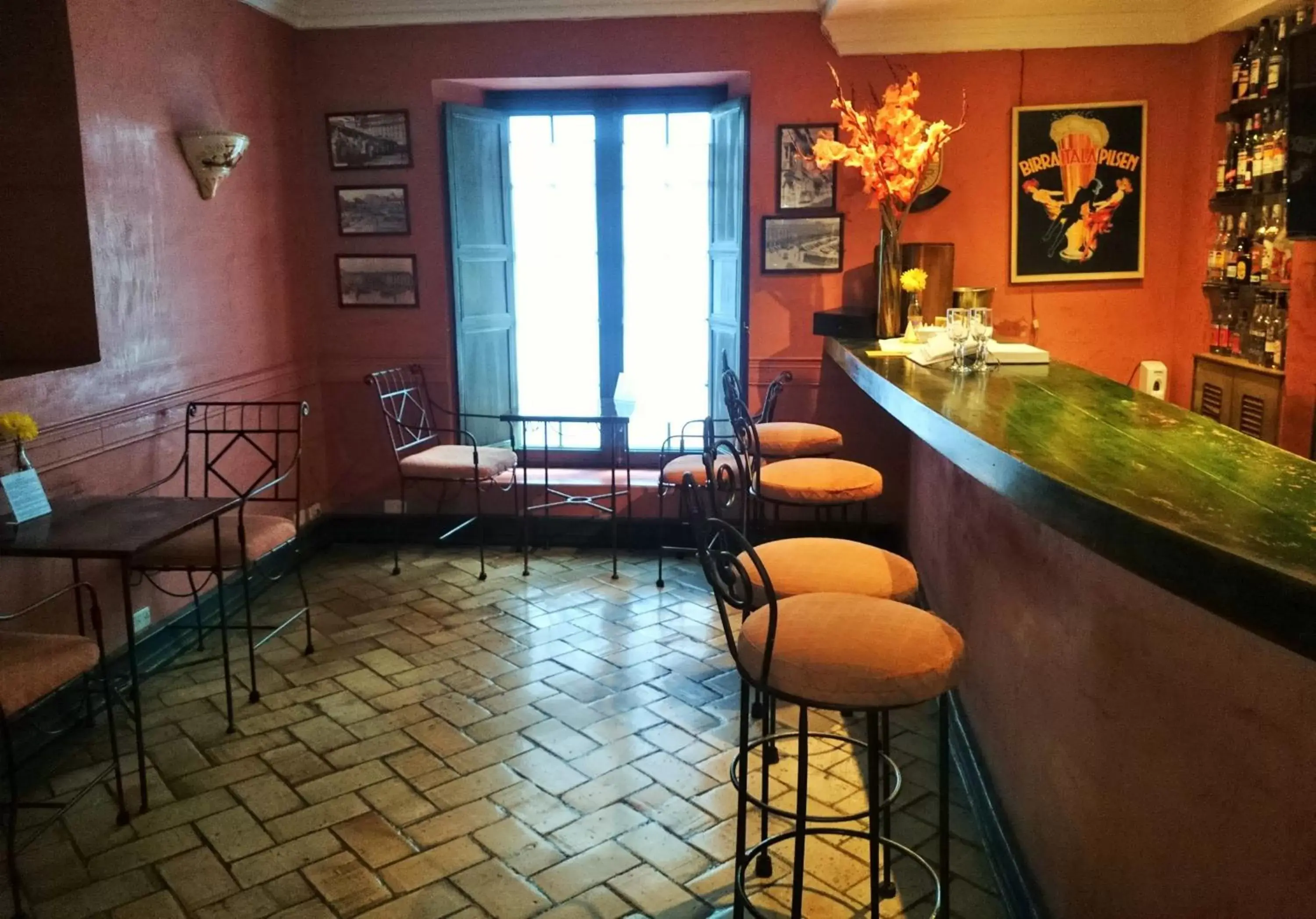 Lounge or bar in Hotel De La Opera