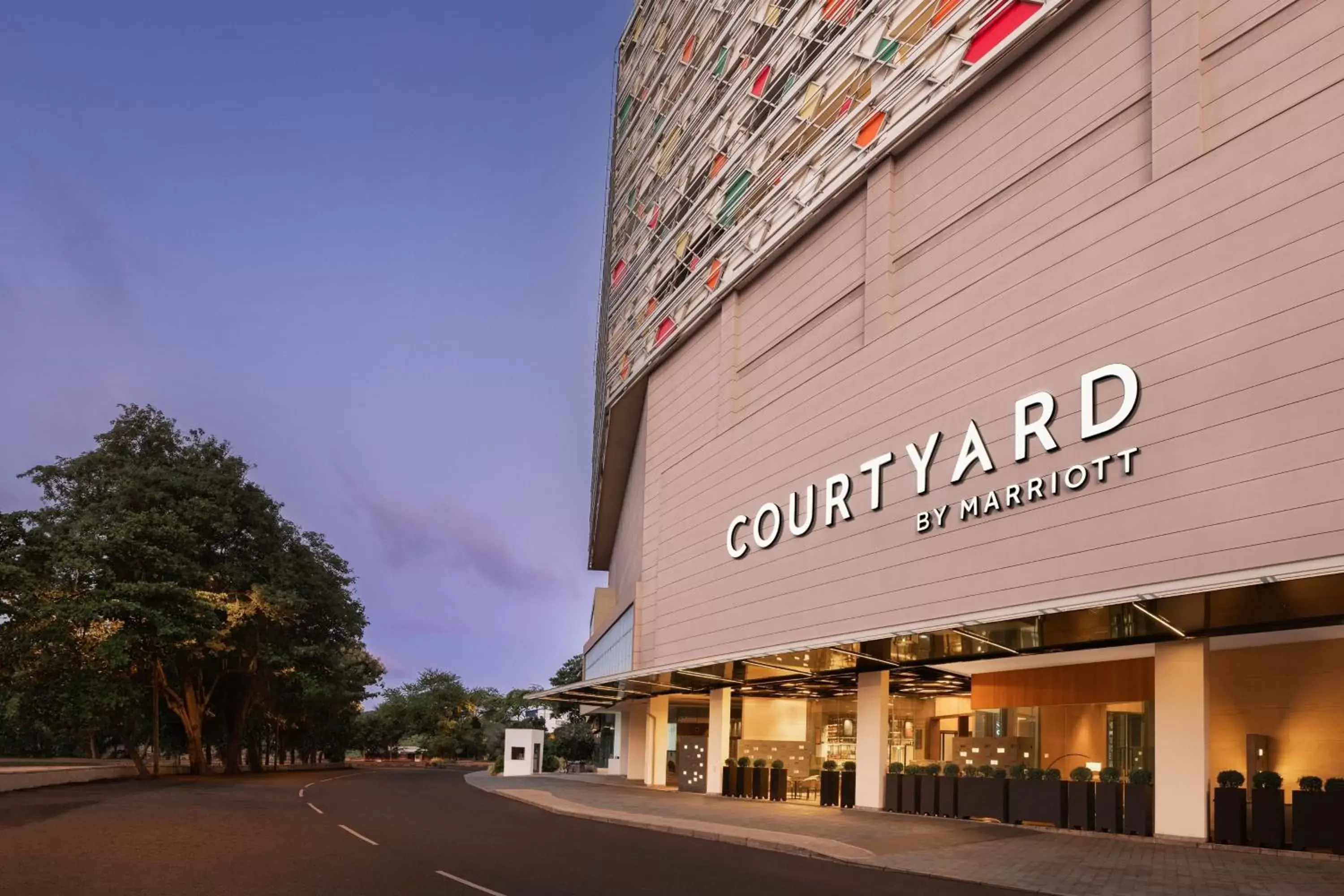 Property Building in Courtyard by Marriott Colombo