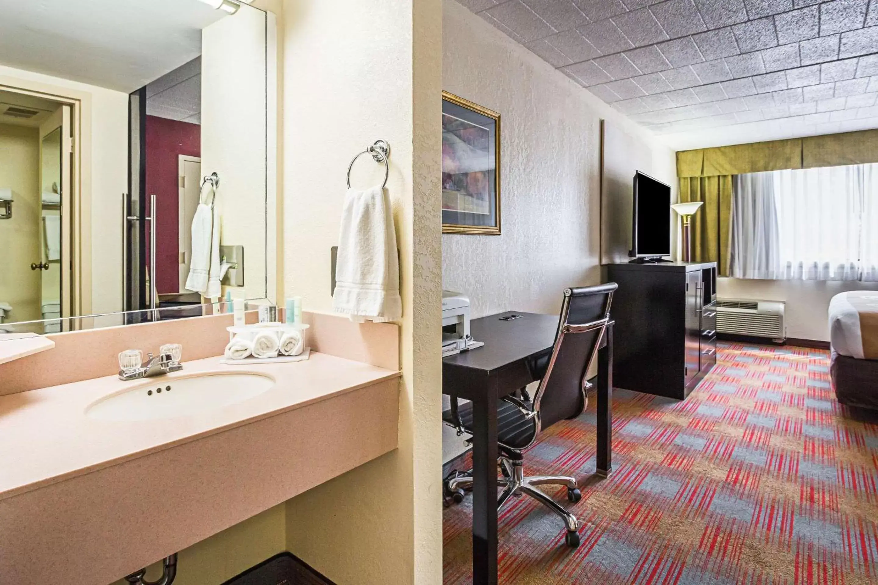 Photo of the whole room, Bathroom in Quality Inn & Suites Altoona Pennsylvania