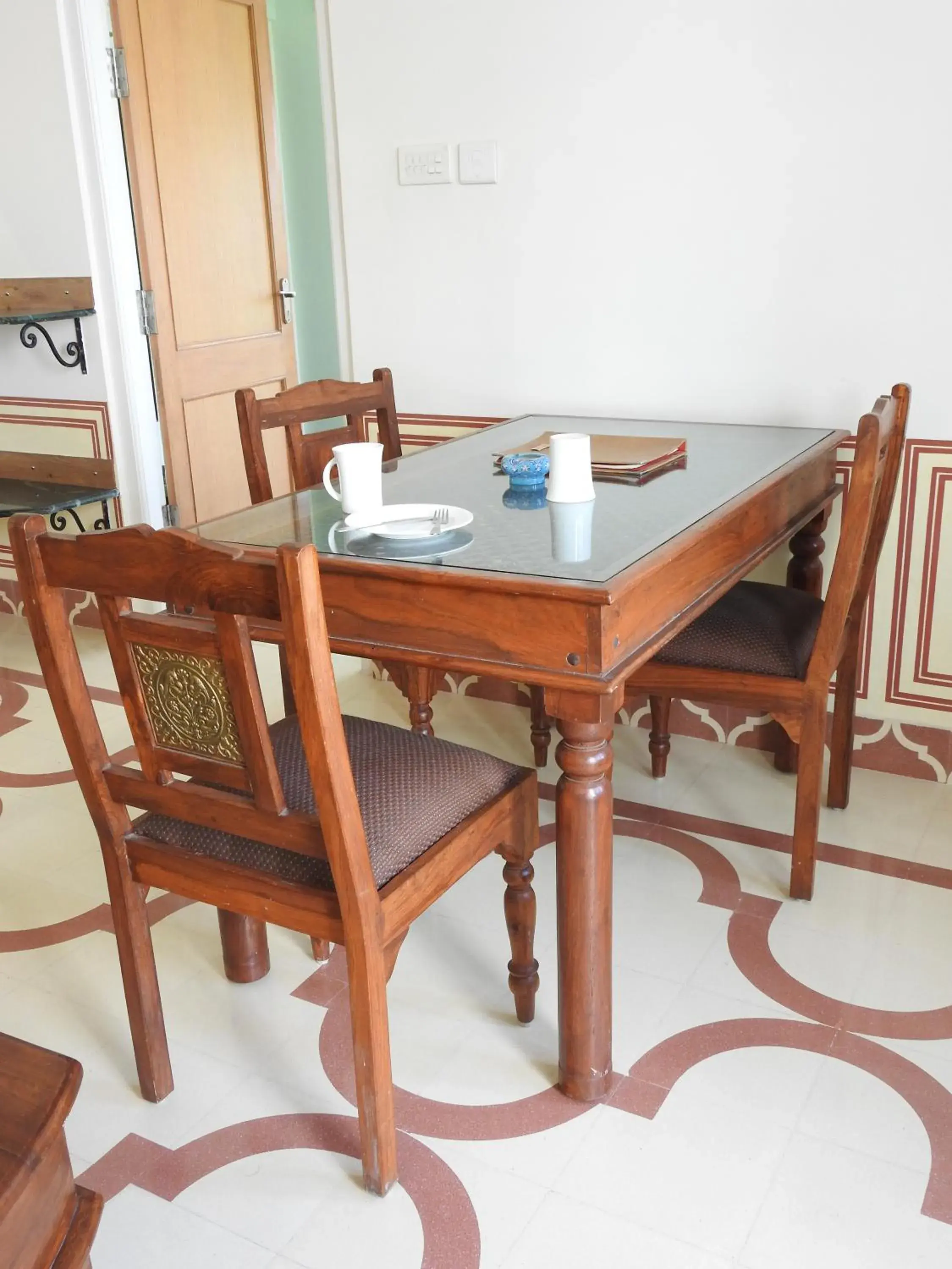 Living room, Dining Area in Om Niwas Suite Hotel