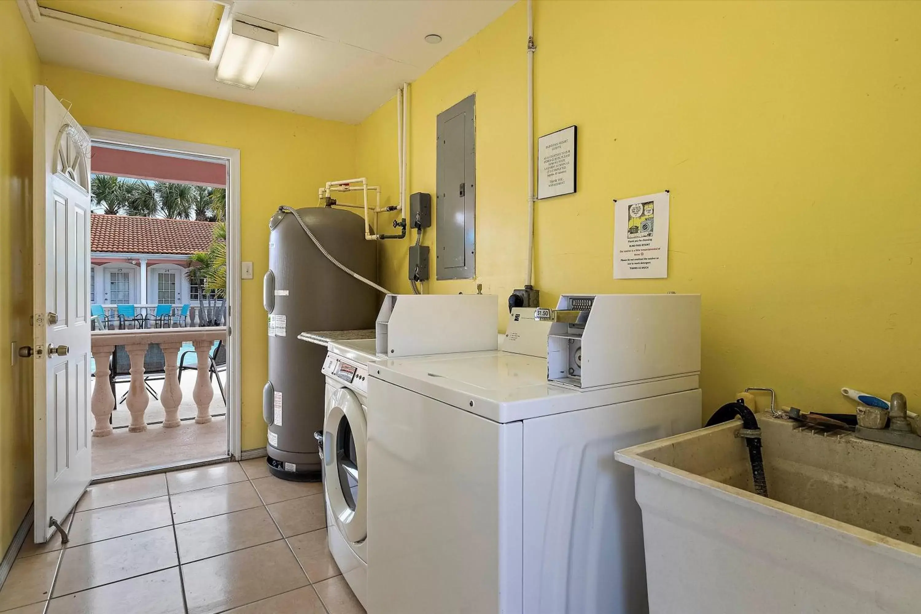 laundry, Lobby/Reception in Blind Pass Resort Motel
