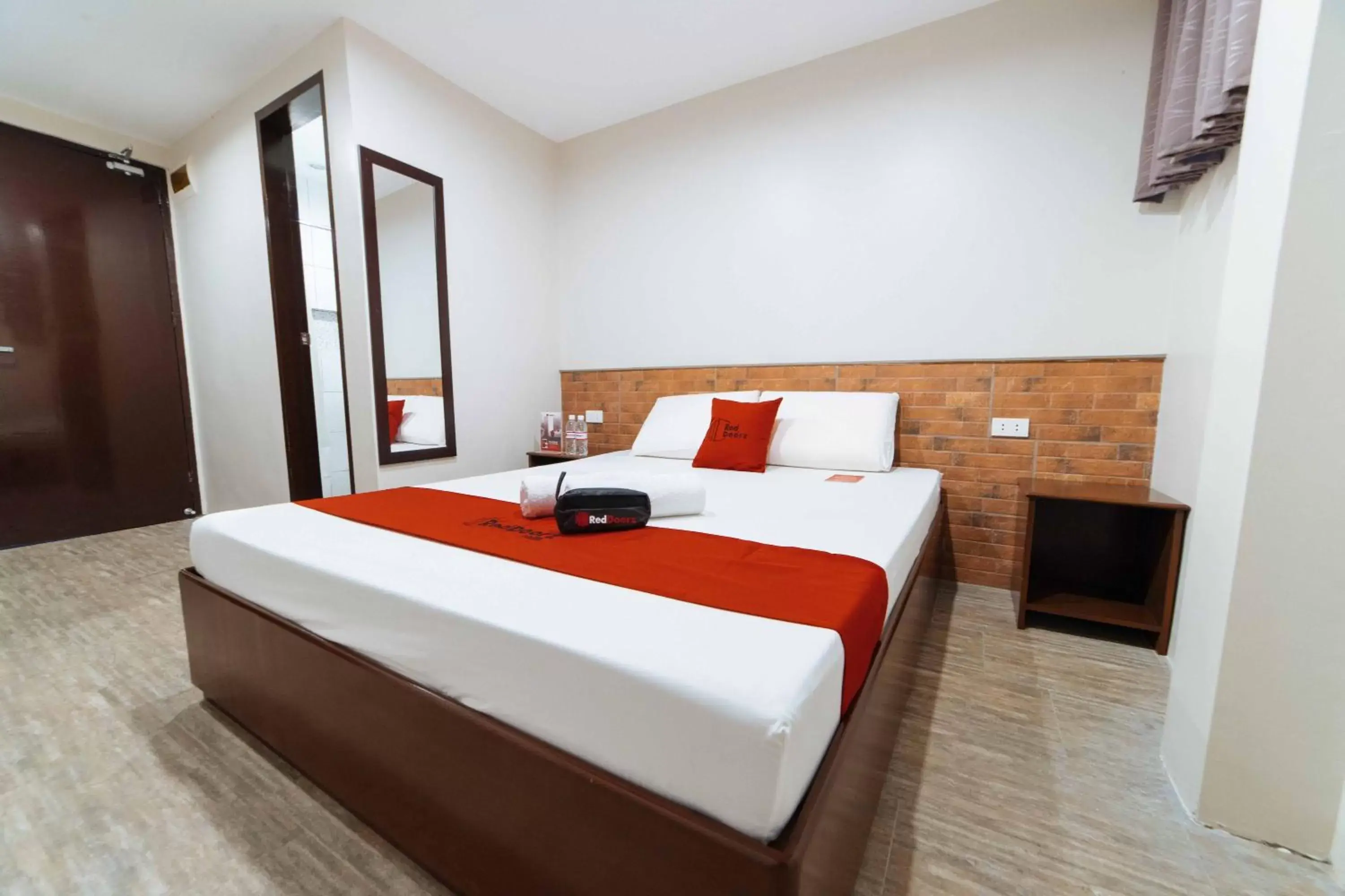 Bedroom, Bed in RedDoorz at Traveler's Inn Bajada Davao