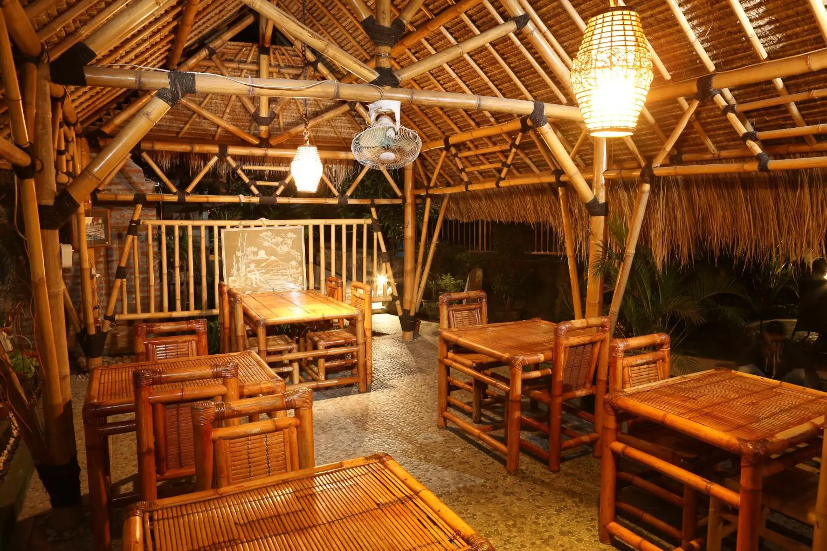 Restaurant/Places to Eat in Senggigi Cottages Lombok