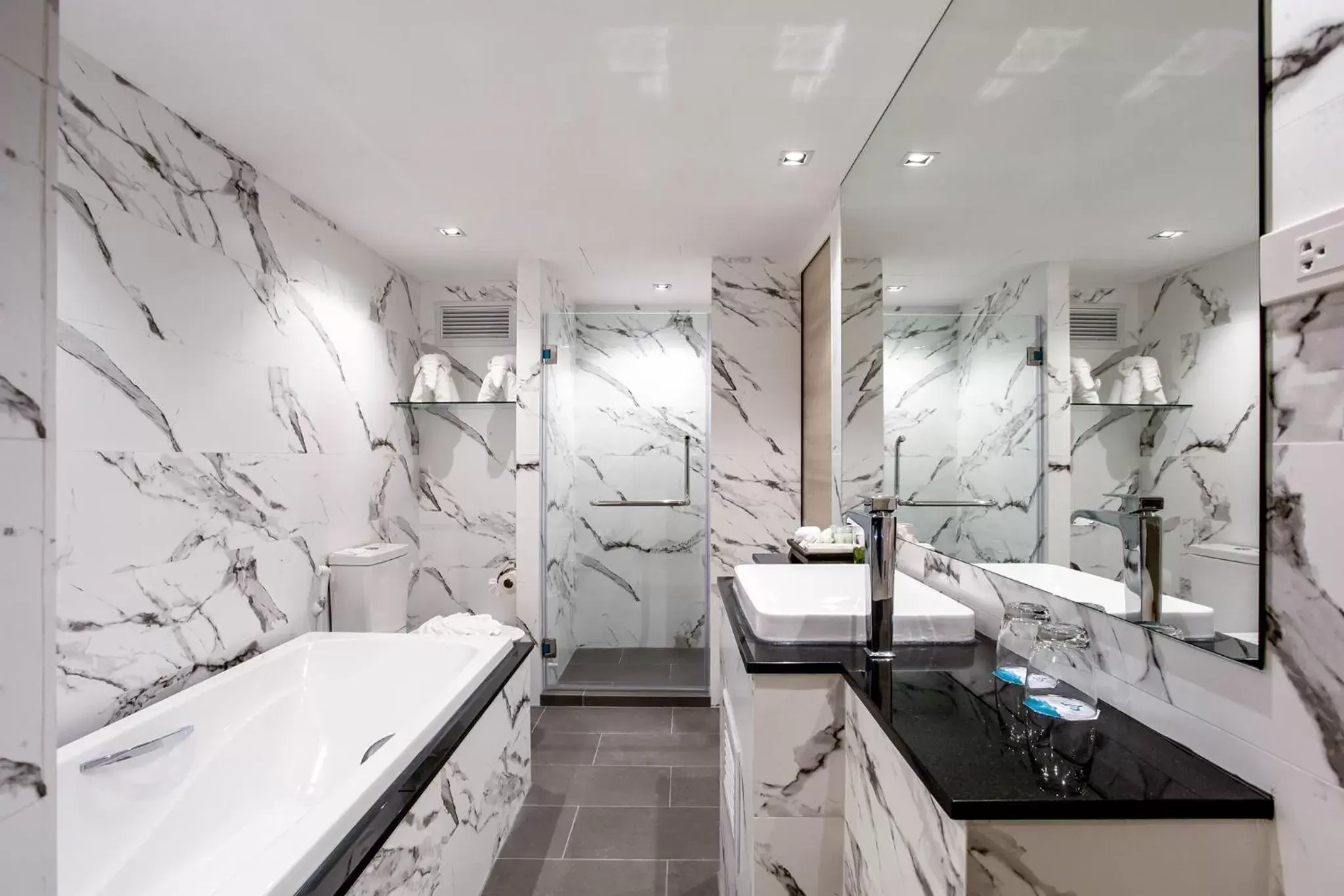 Bathroom in Methavalai Hotel Bathroom in Methavalai Hotel