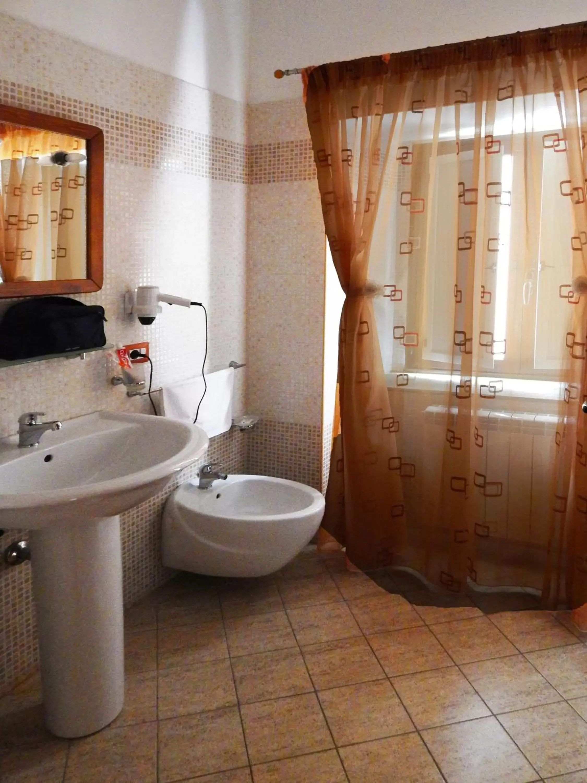 Shower, Bathroom in B&B Del Borgo