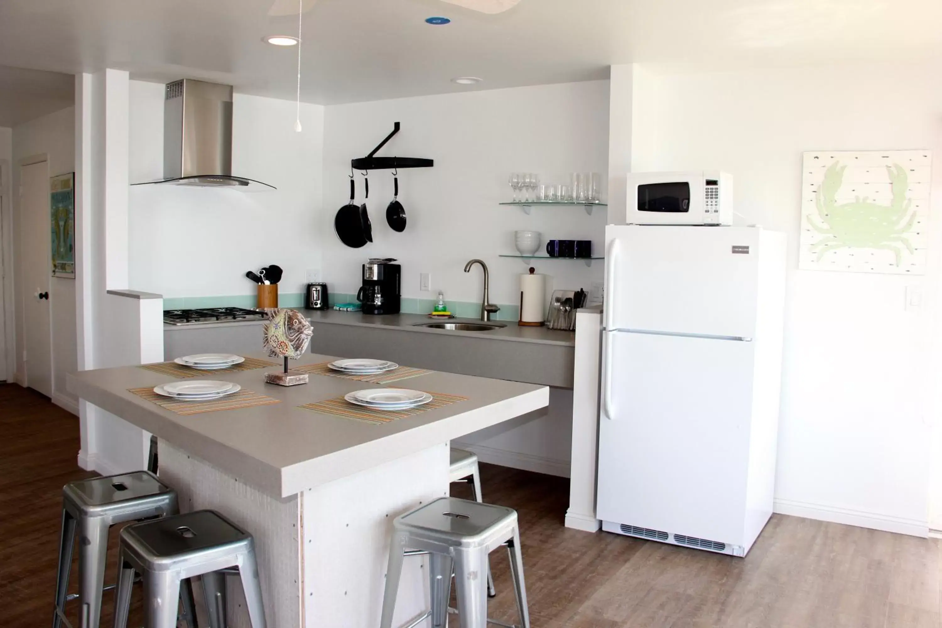 Kitchen or kitchenette, Kitchen/Kitchenette in Sea Horse Resort