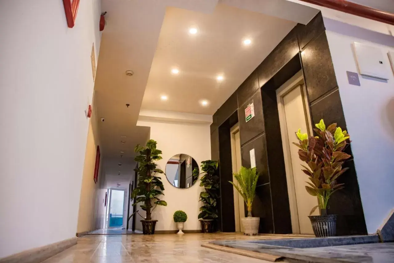 Property building in GoldenKeys Inn Property building in GoldenKeys Inn