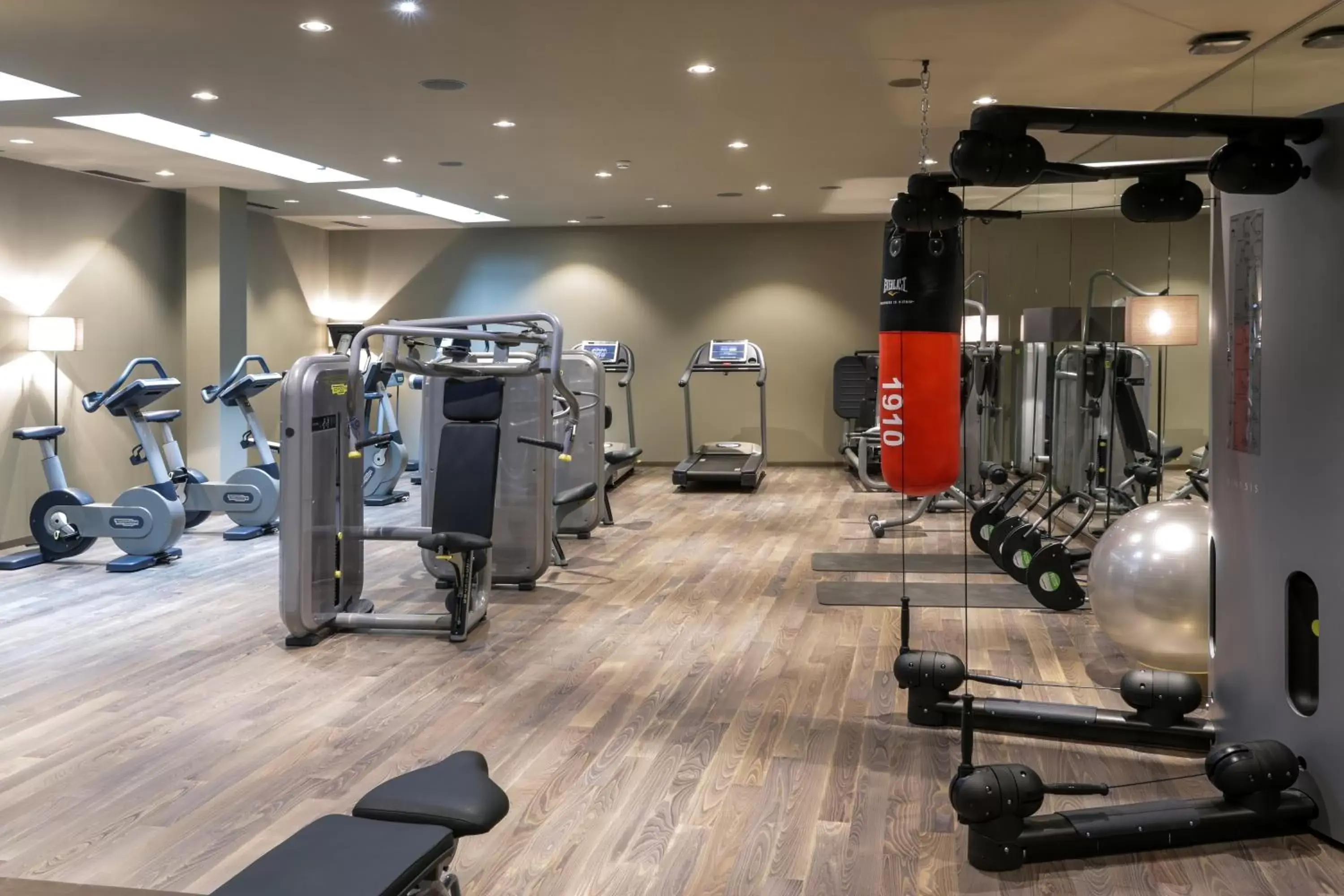 Fitness centre/facilities, Fitness Center/Facilities in The Passage - Urban Retreat