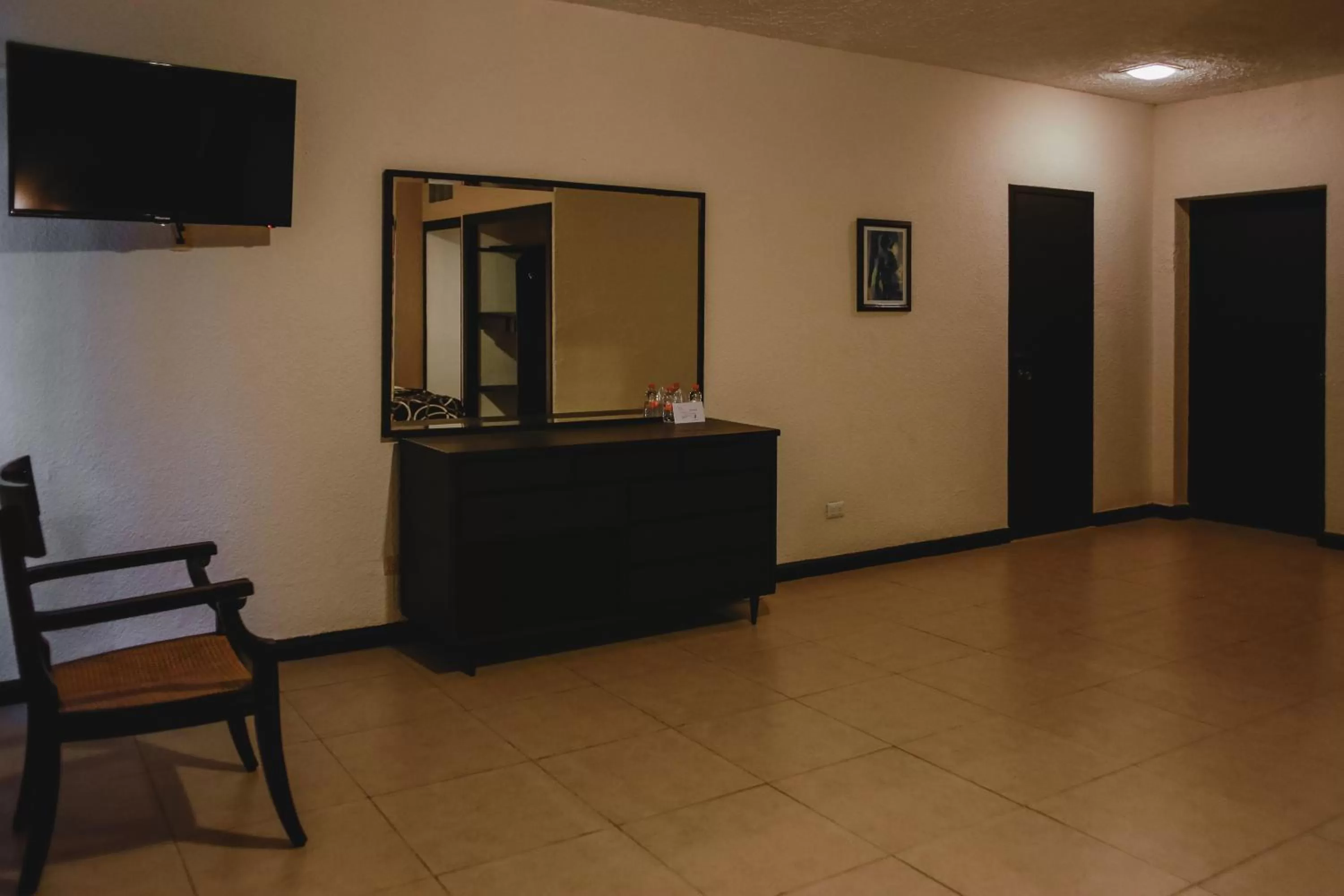 Photo of the whole room in Hotel Colon Merida