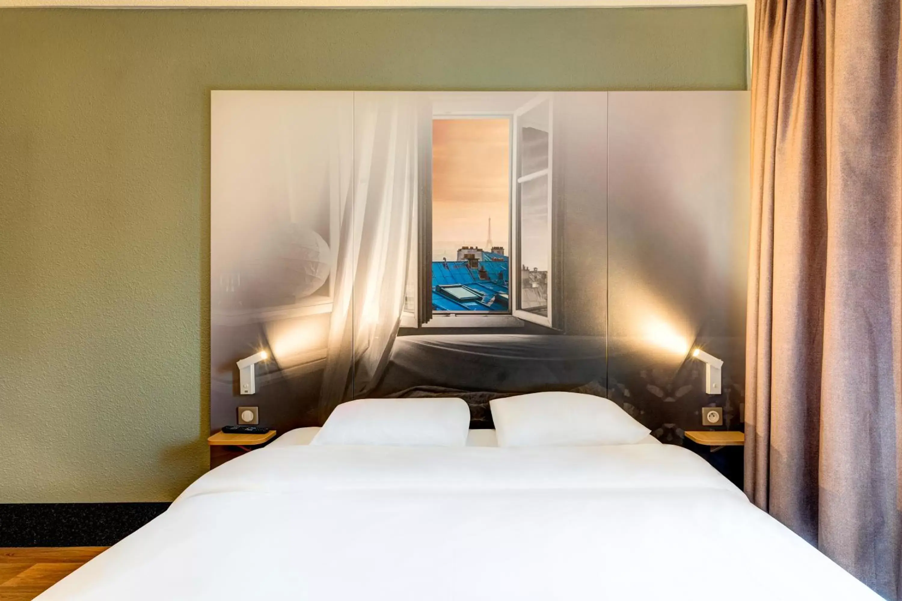 Double Room in B&B HOTEL Saint-Witz Double Room in B&B HOTEL Saint-Witz