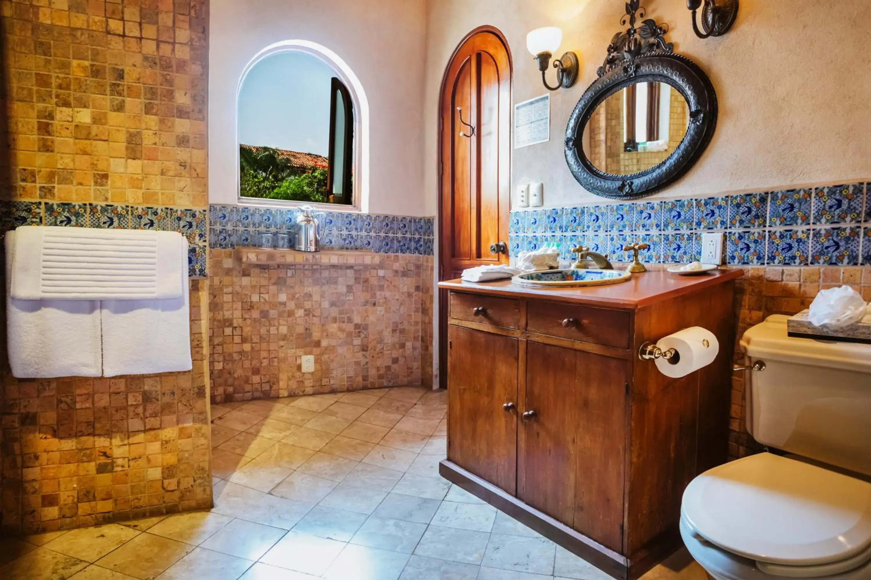 Shower, Bathroom in Hacienda San Angel