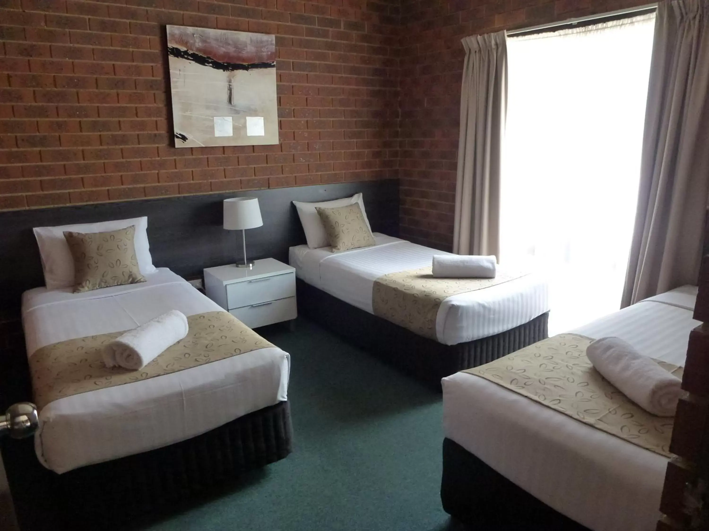 Bed in Healesville Motor Inn