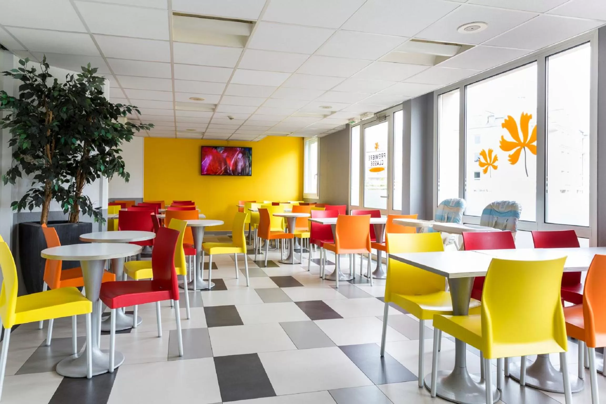 Restaurant/places to eat in Premiere Classe Roissy Aéroport Charles De Gaulle