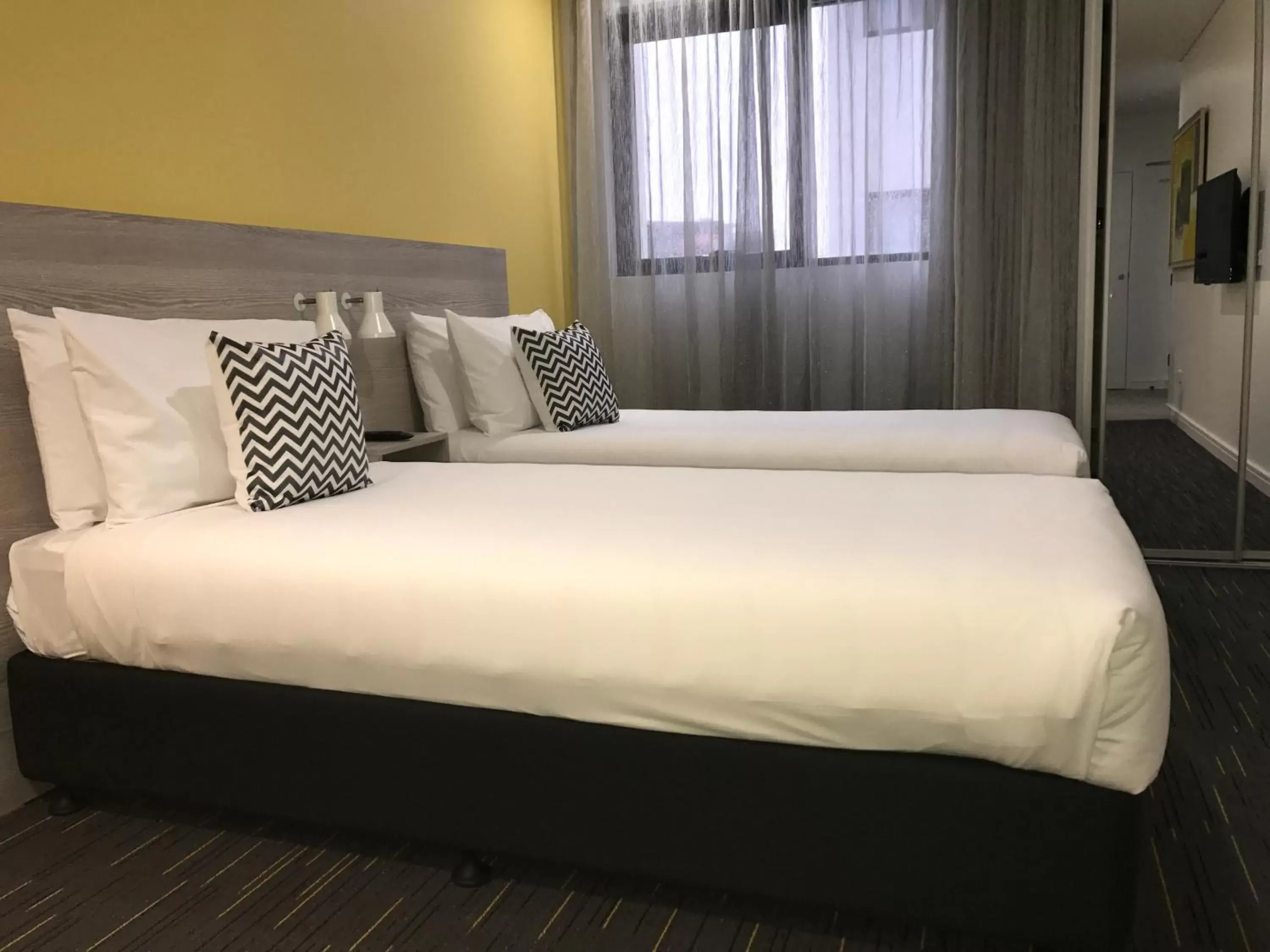 City view, Bed in Value Suites Green Square