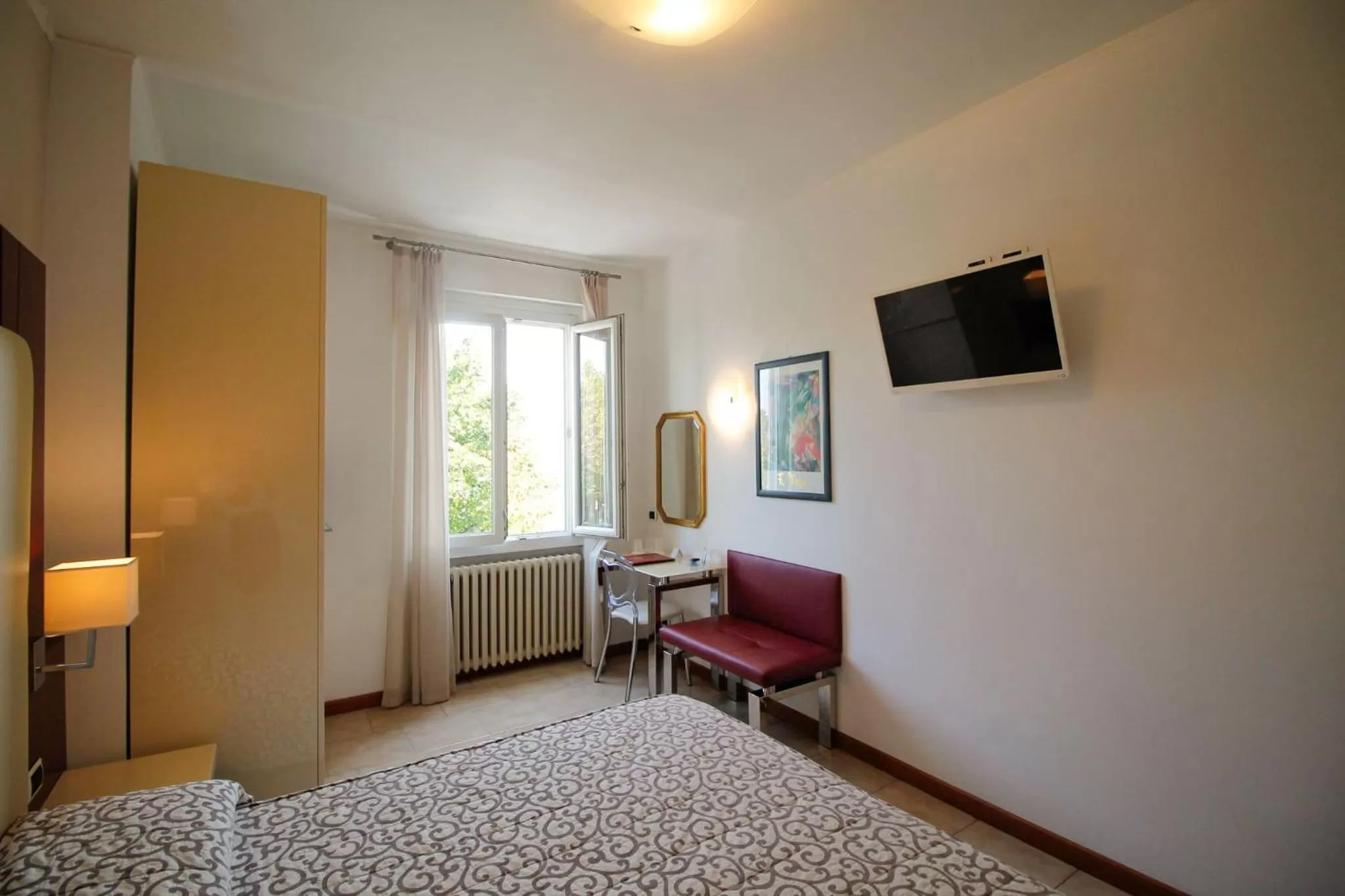 Bedroom, Bed in Hotel Europa