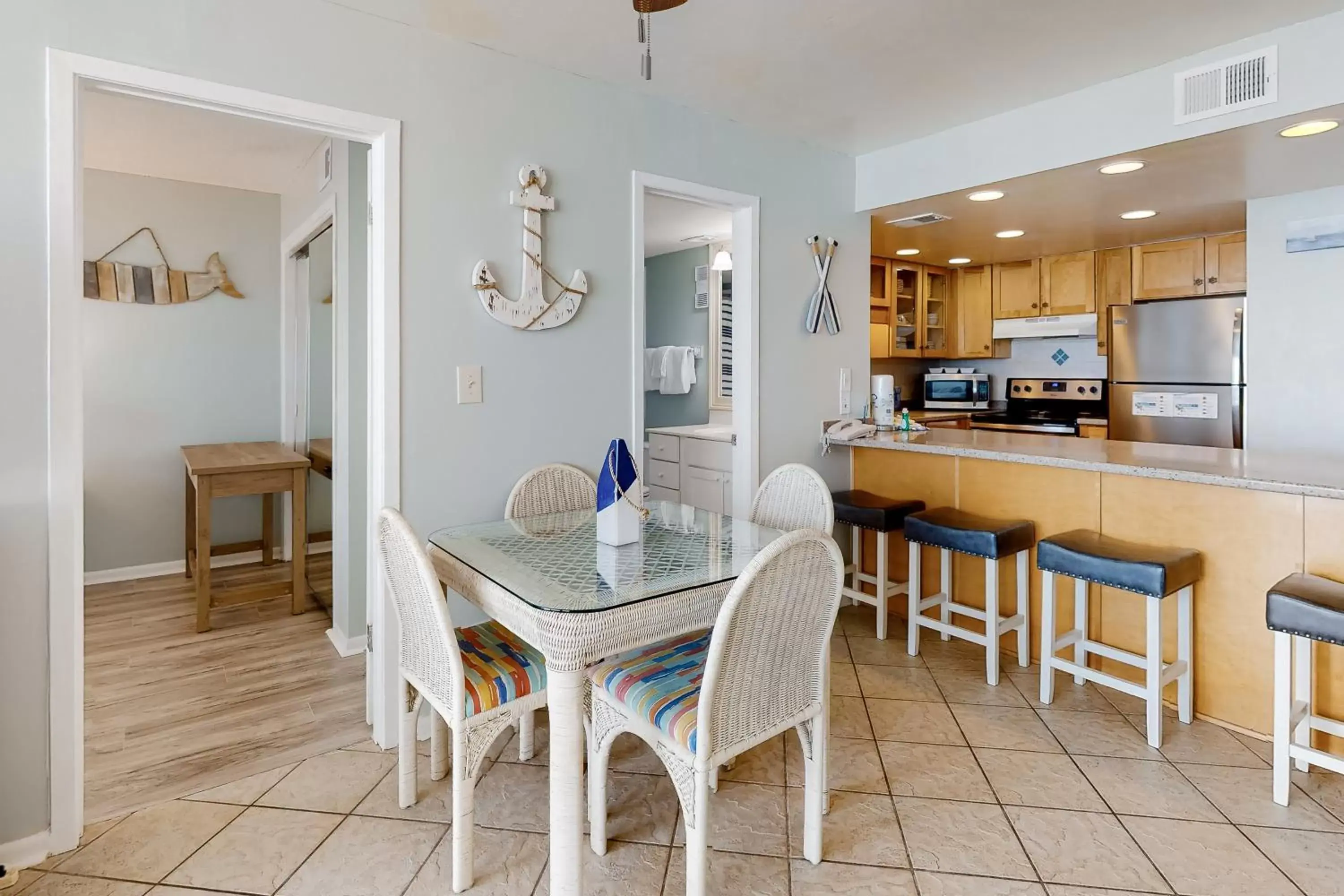 Dining Area in Island Winds West #578