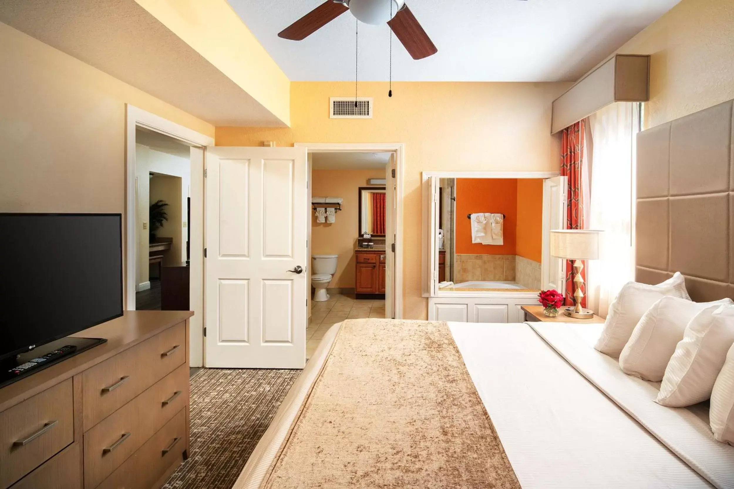 Bathroom, Seating Area in Floridays Orlando Two & Three Bed Rooms Condo Resort