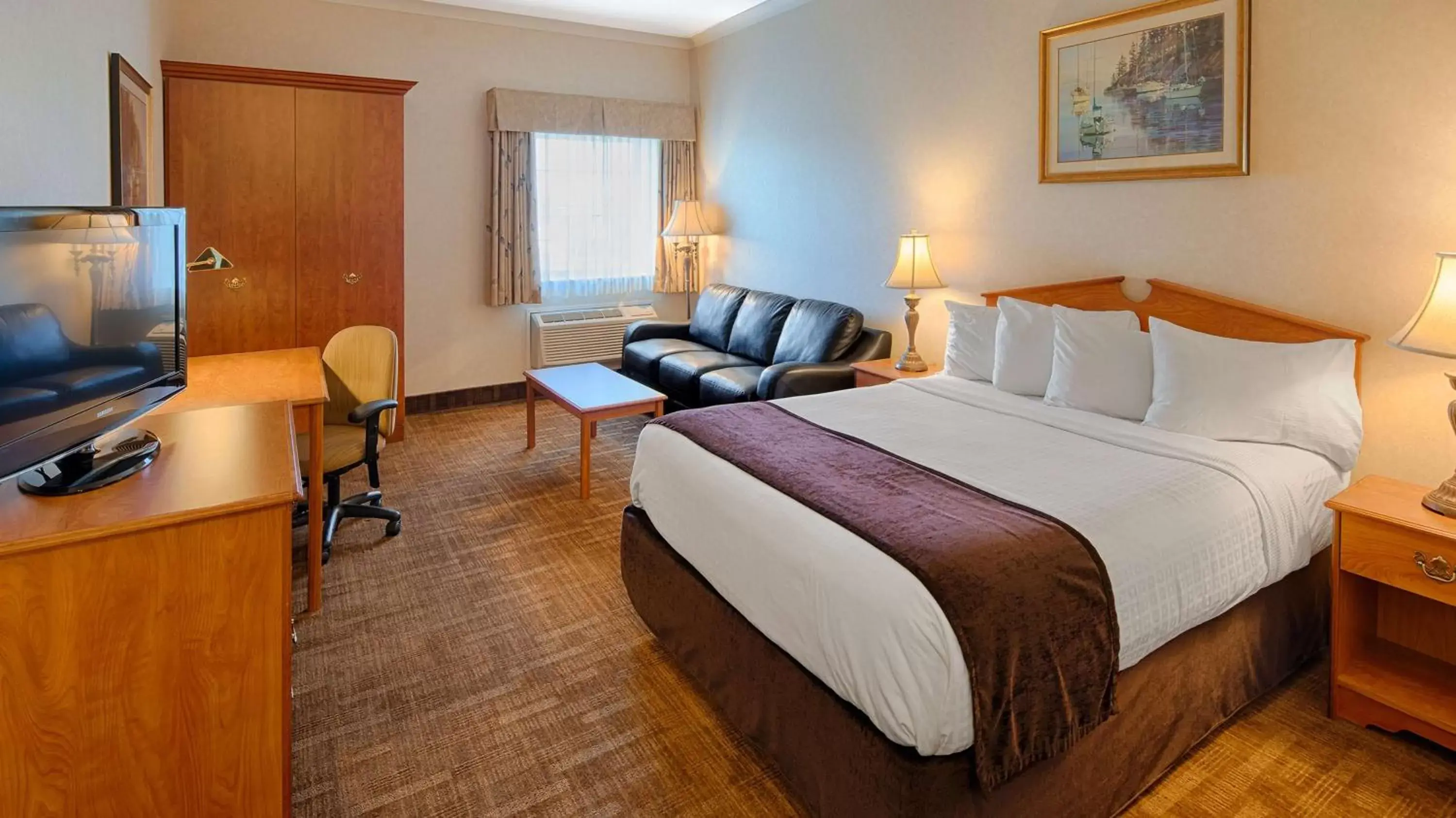 Photo of the whole room, Bed in Best Western Thunder Bay Crossroads