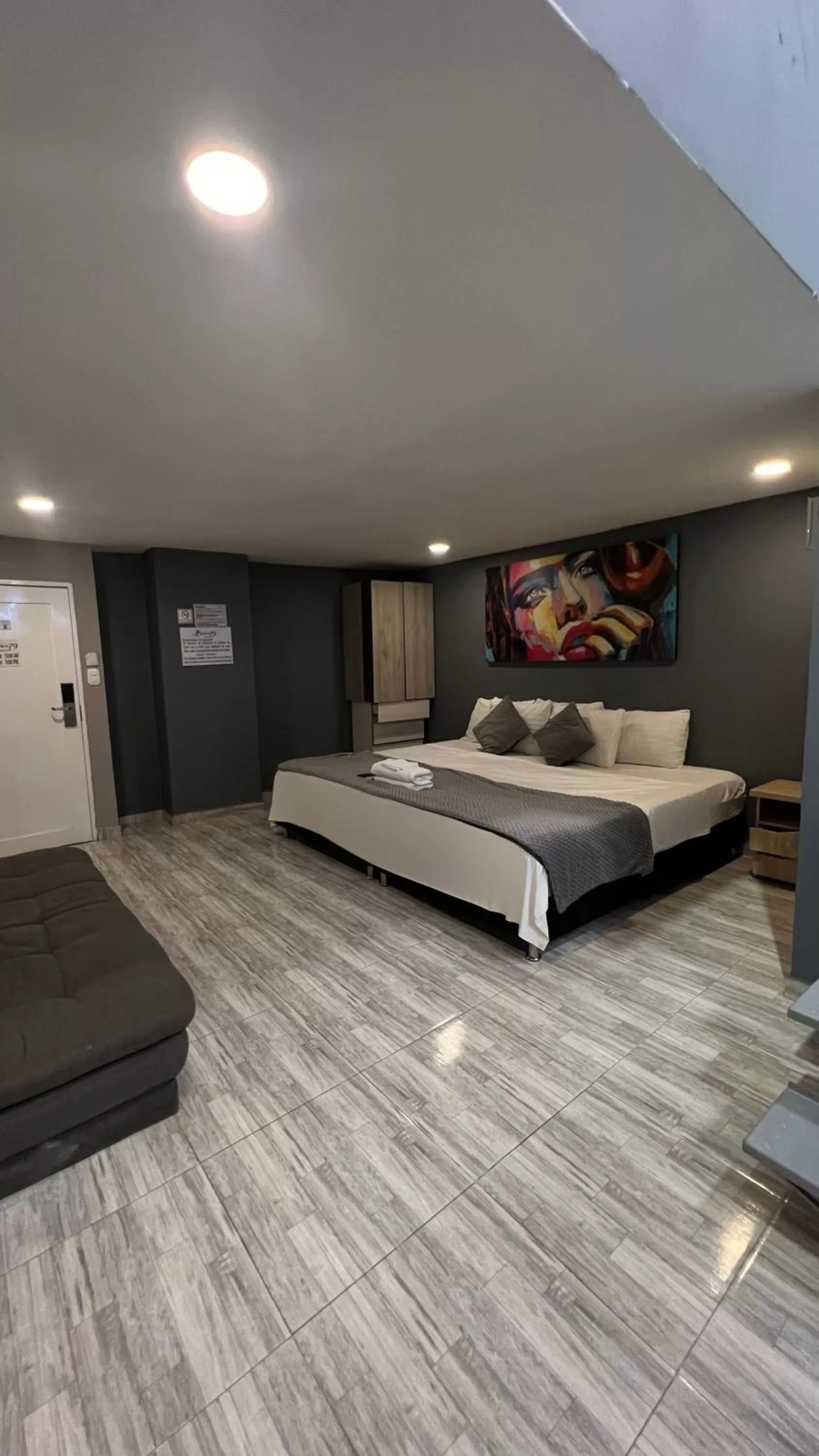 Bed in Bahia 79 Apartasuites Cerca al Centro