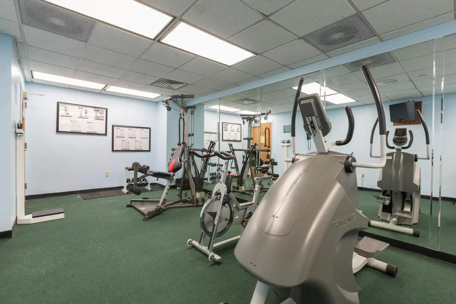 Fitness centre/facilities, Fitness Center/Facilities in Capital Plaza Hotel