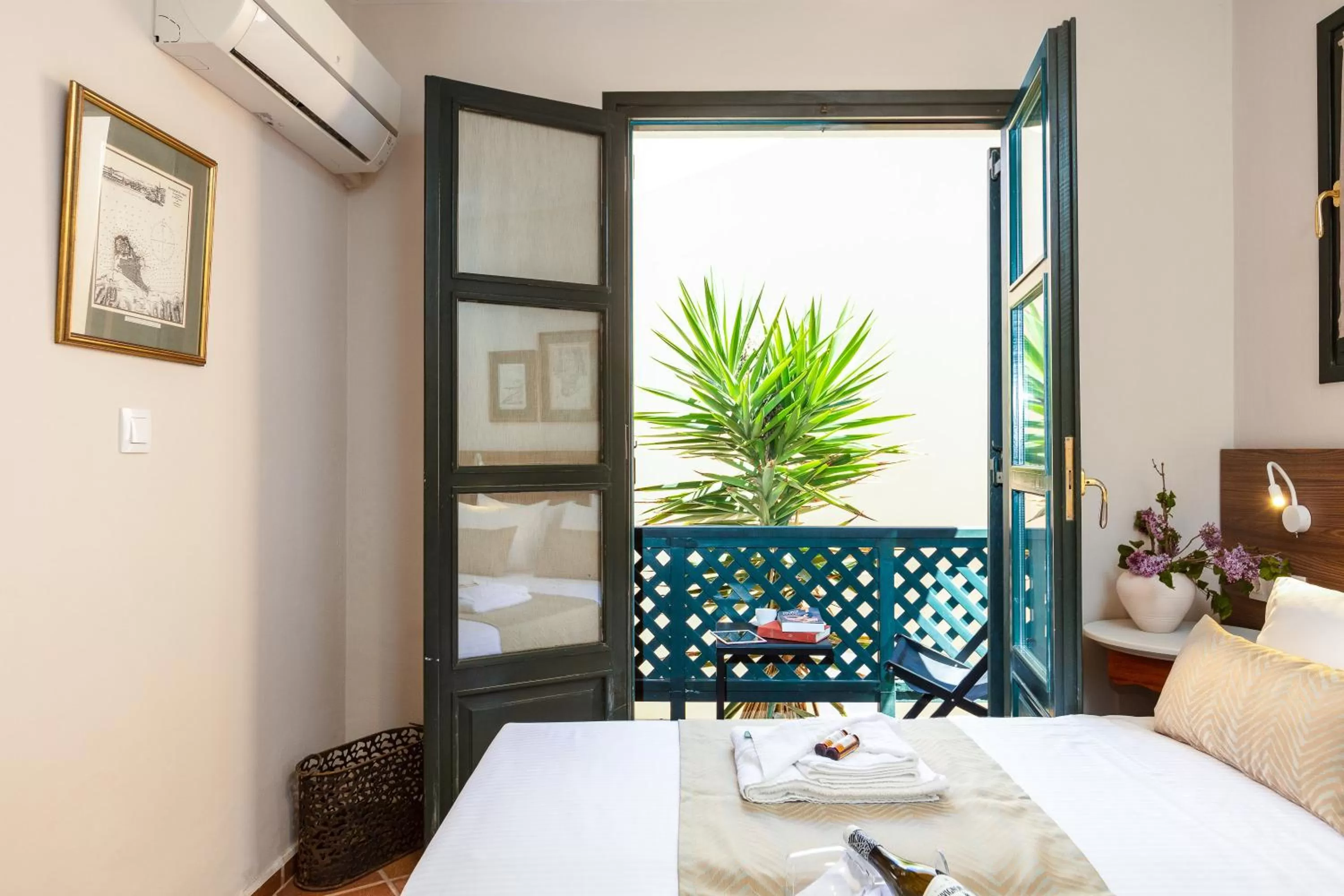 Standard Room with Balcony - single occupancy in Ink Hotels House of Europe